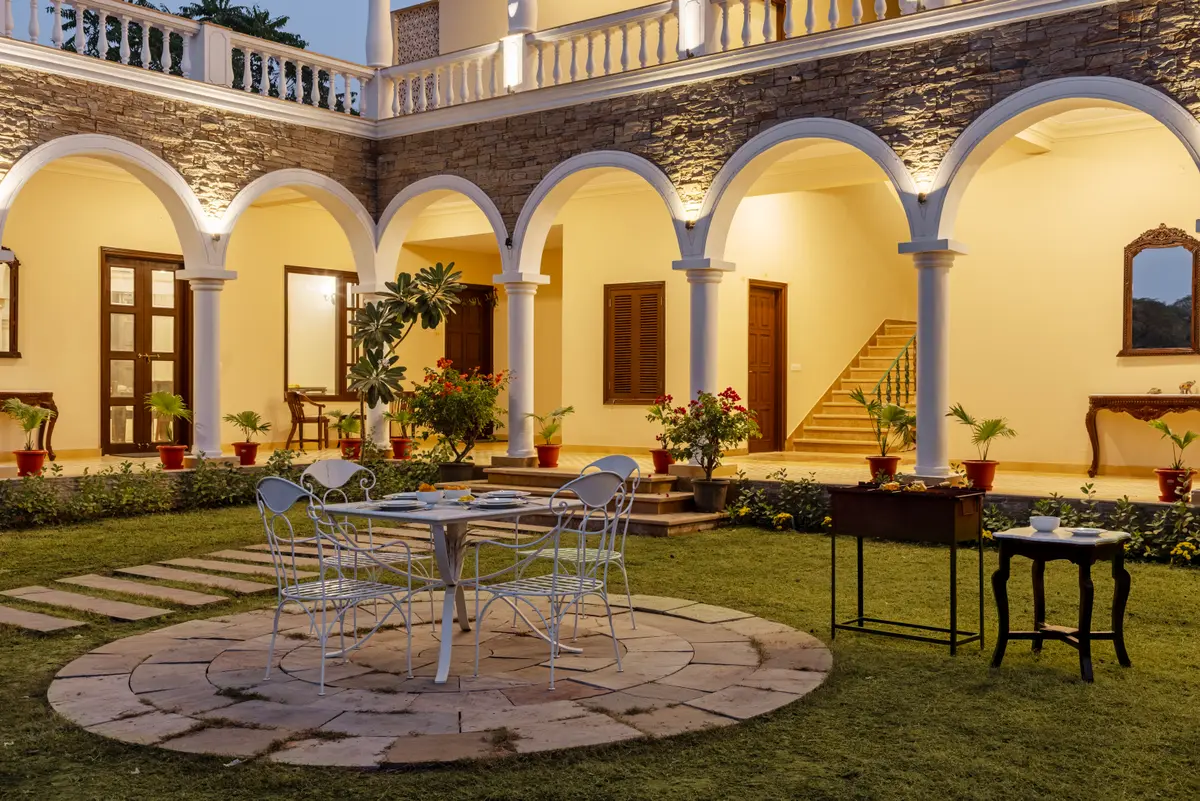 Sitout & Lawn Area
