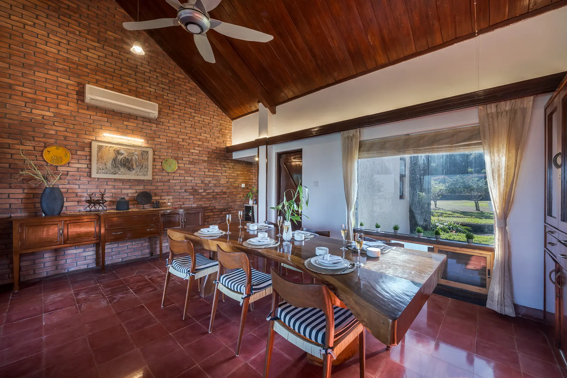 Image 10 of the property