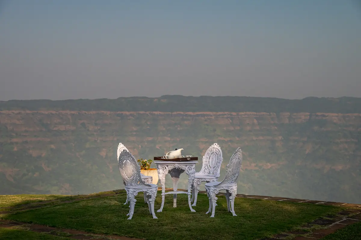 Savour high tea by the edge of the estate, with mountains and lake views stretching before you.
