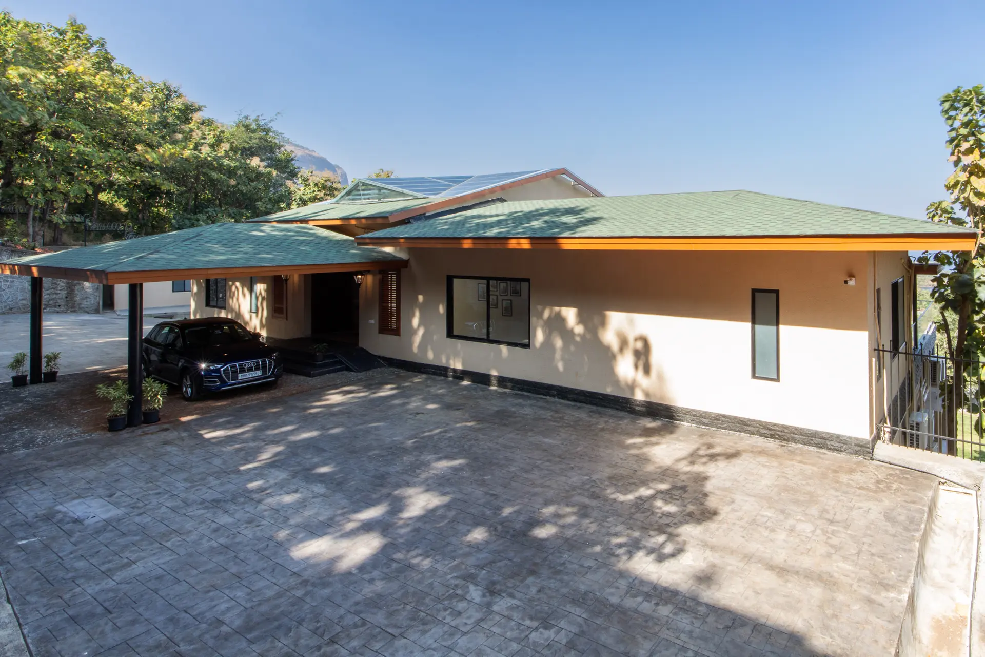 Image 23 of the property