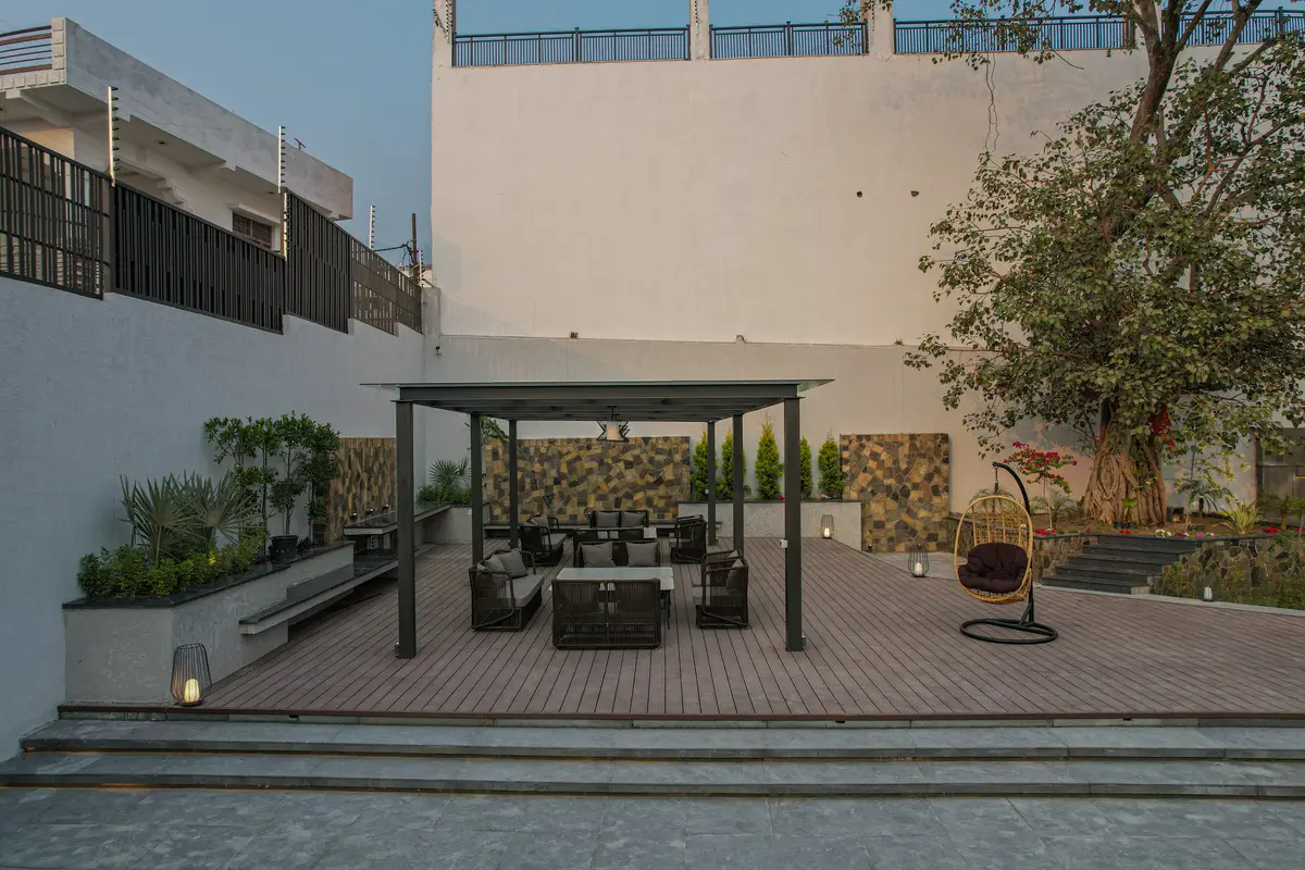 Outdoor Deck