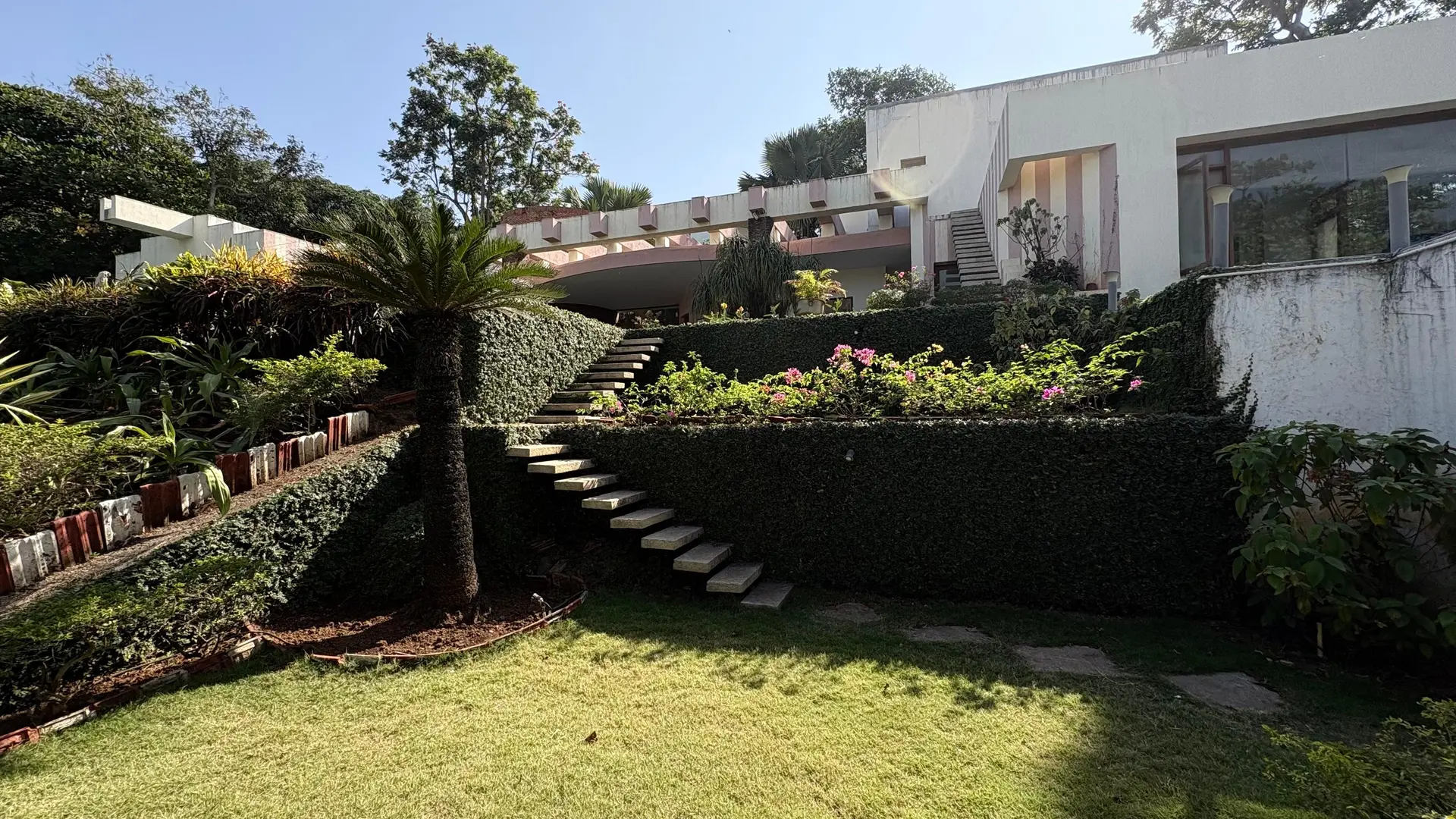 Image 29 of the property