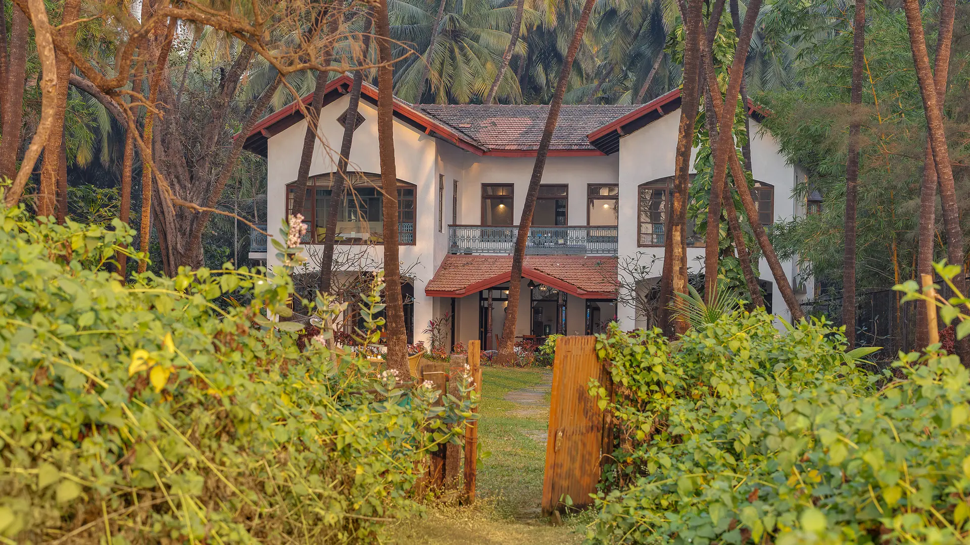 Image 37 of the property