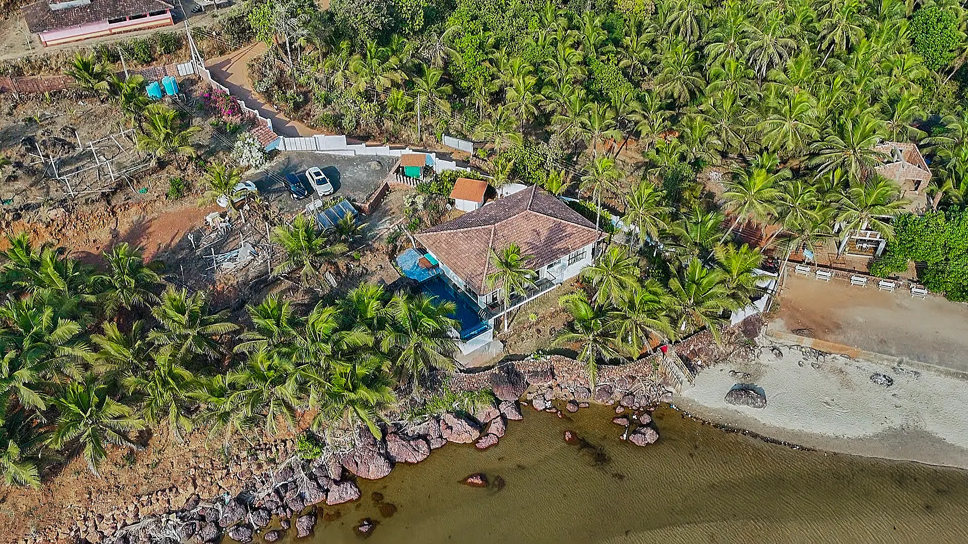 Image 12 of the property