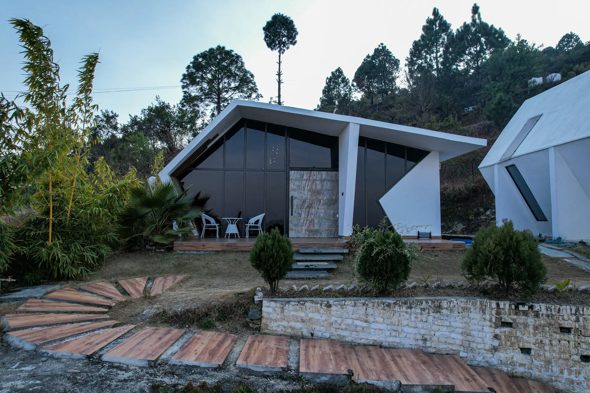 Image 8 of the property