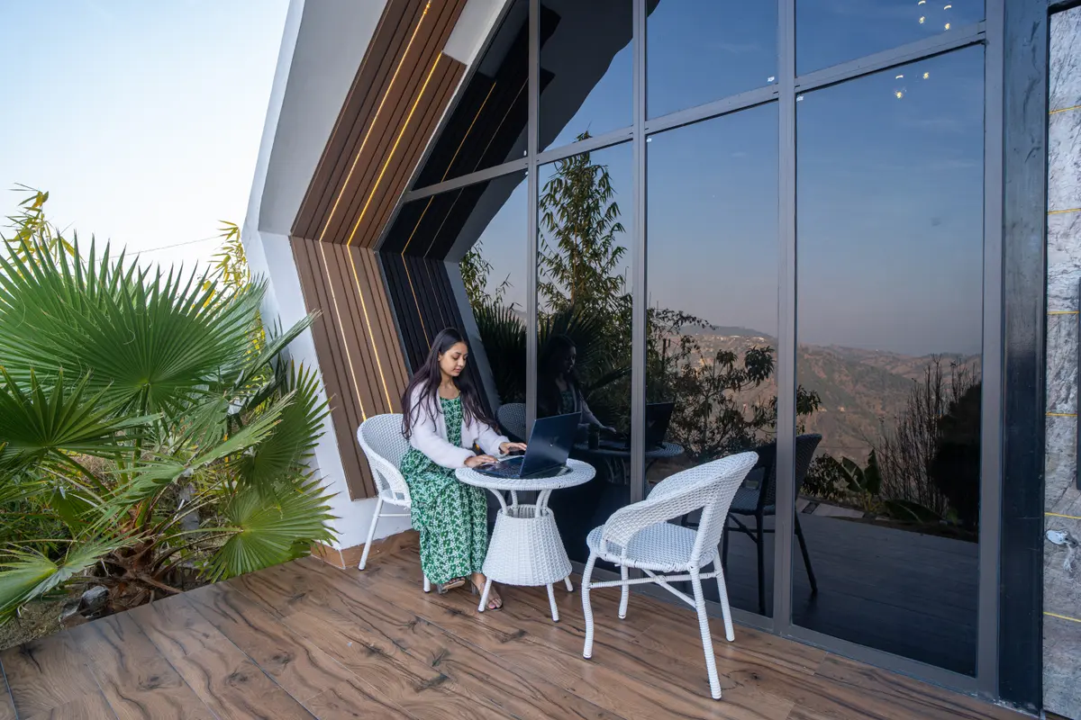 Deck sit-out with each cottage 