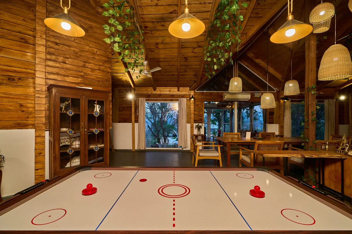 Challenge your family and friends to a fast-paced game of air hockey!