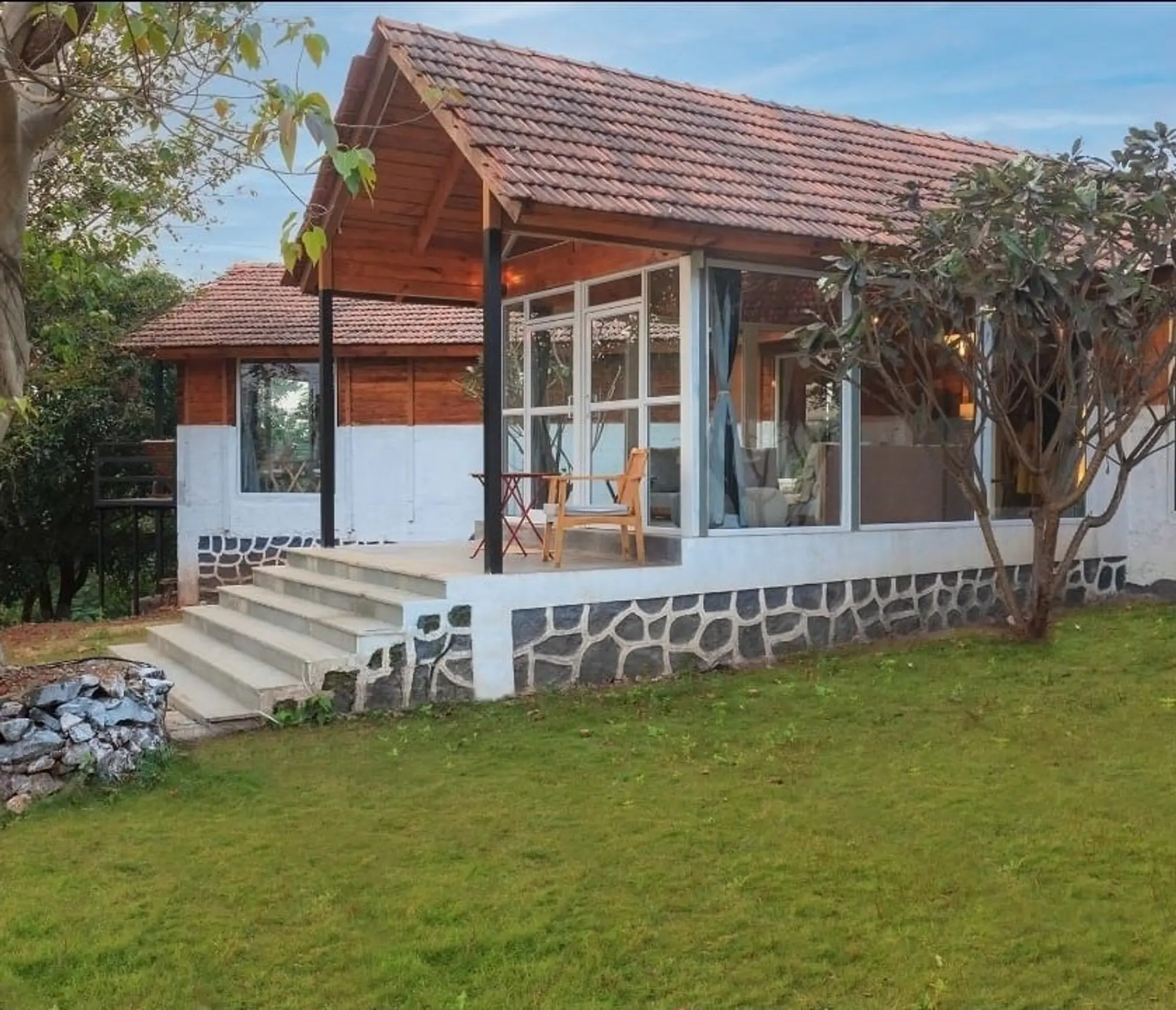 Image 5 of the property