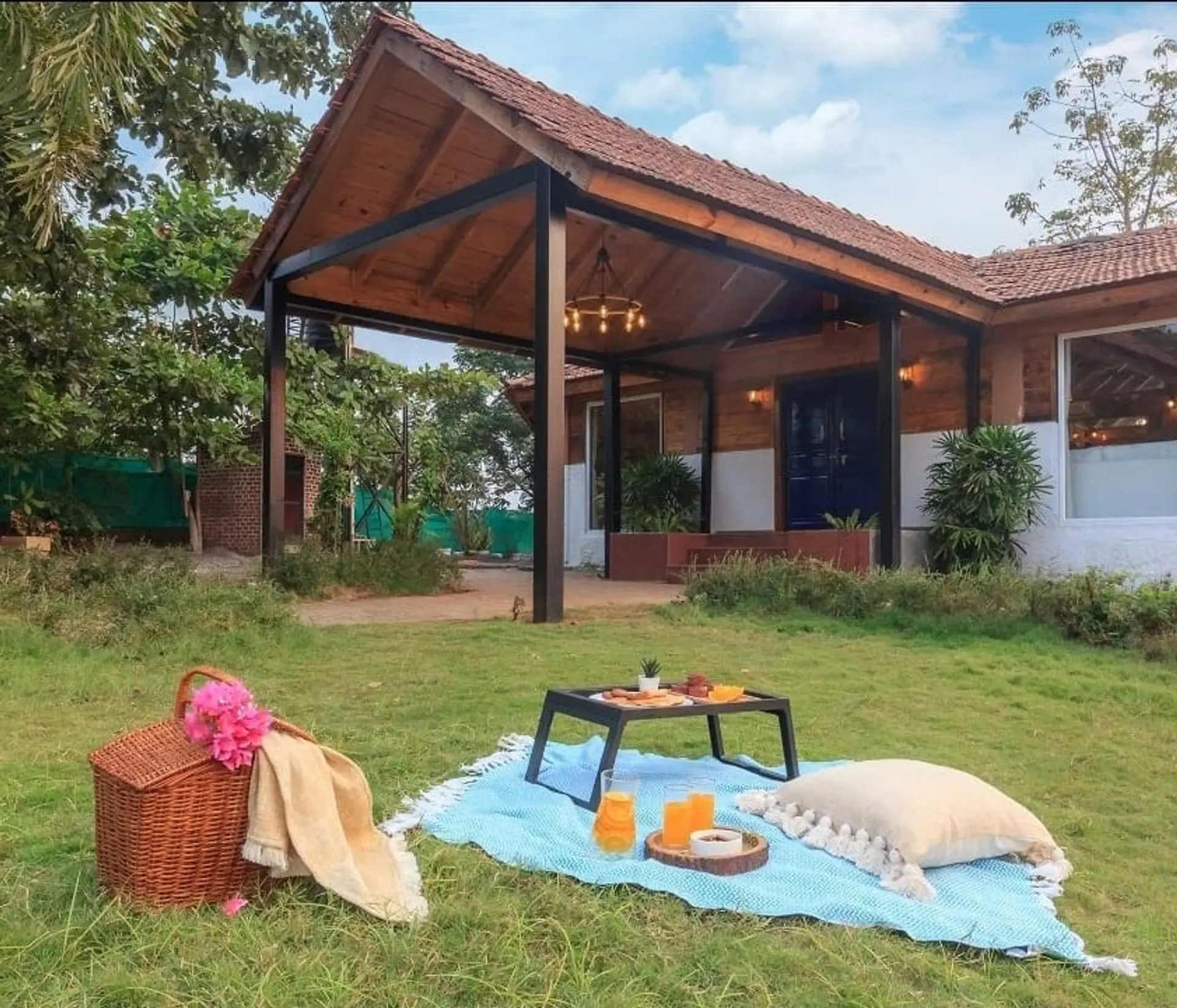 Image 39 of the property