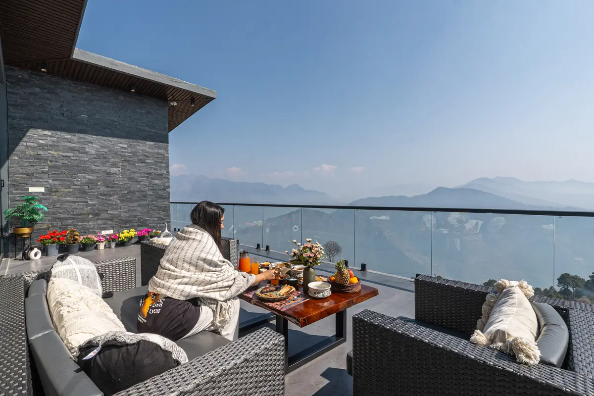 Breakfast with a view 