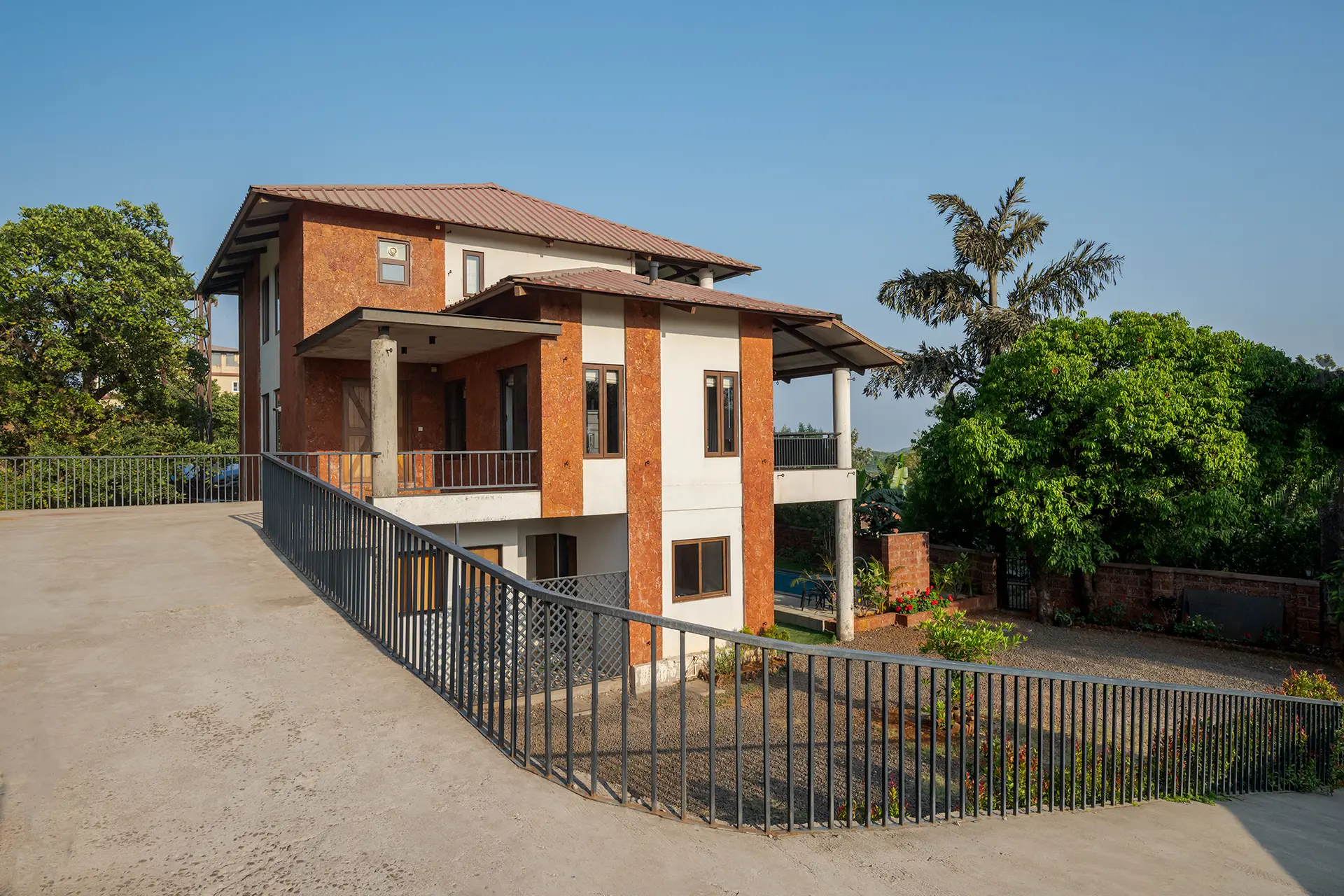 Image 8 of the property
