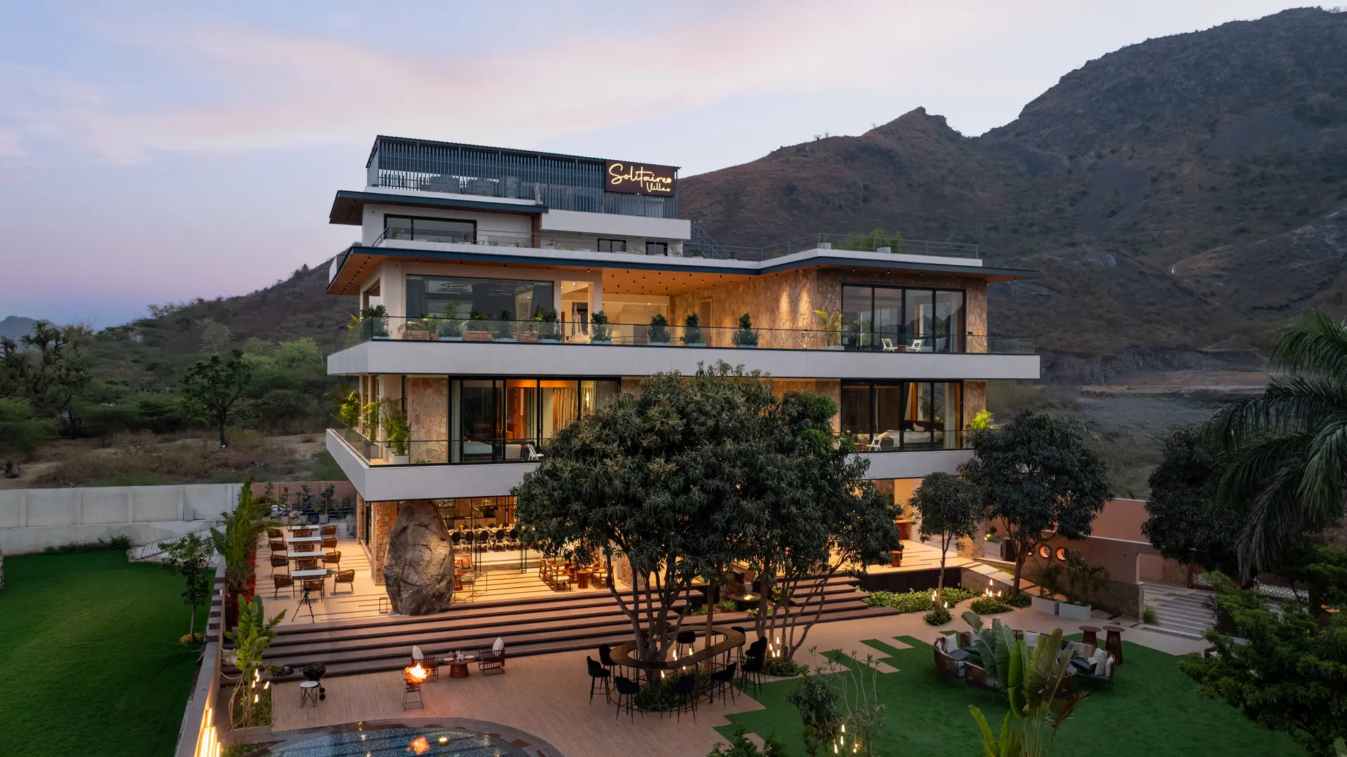 Solitaire Villa