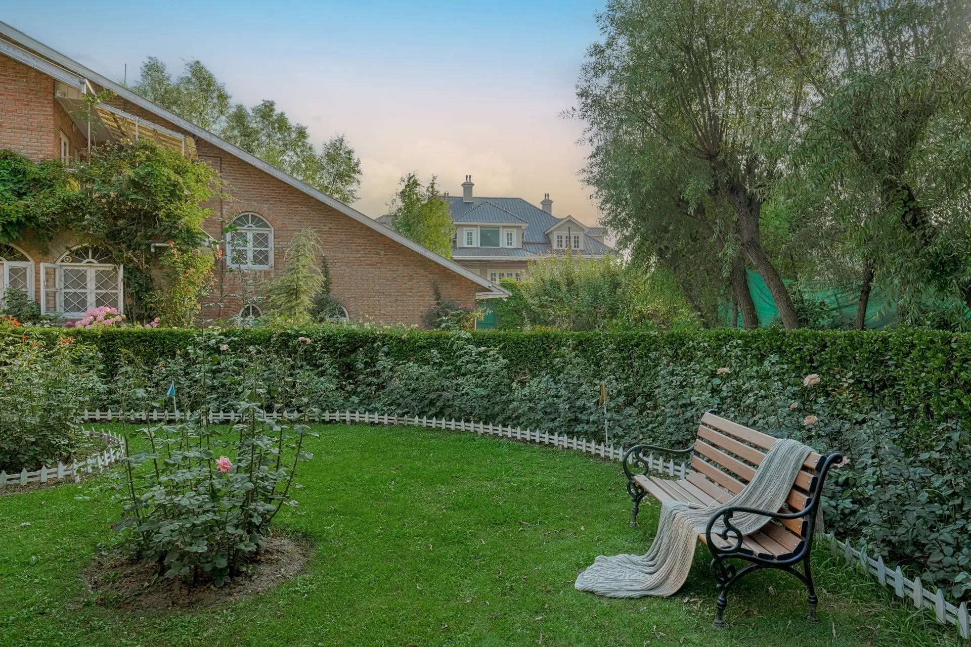 Image 51 of the property