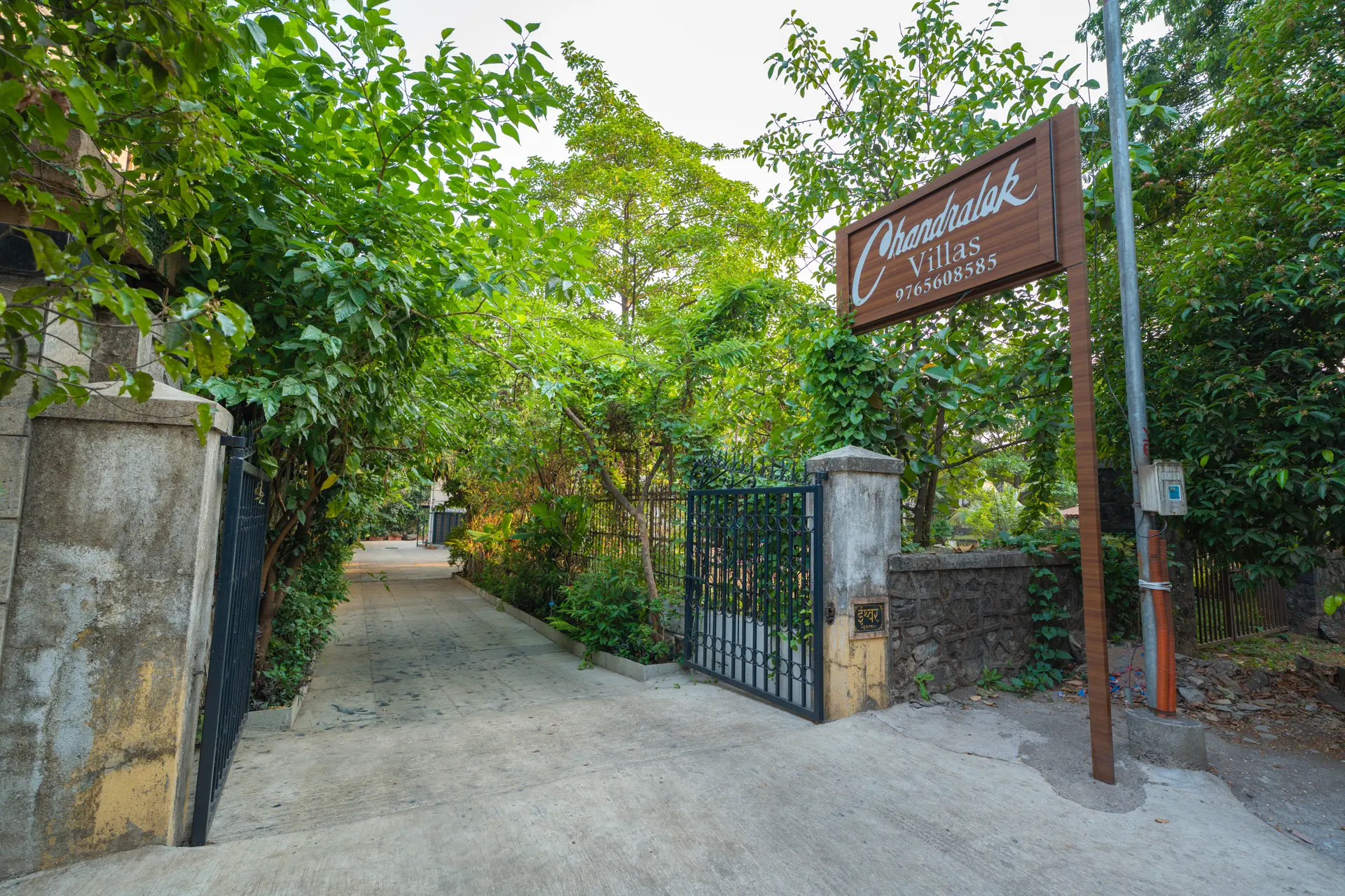Image 27 of the property