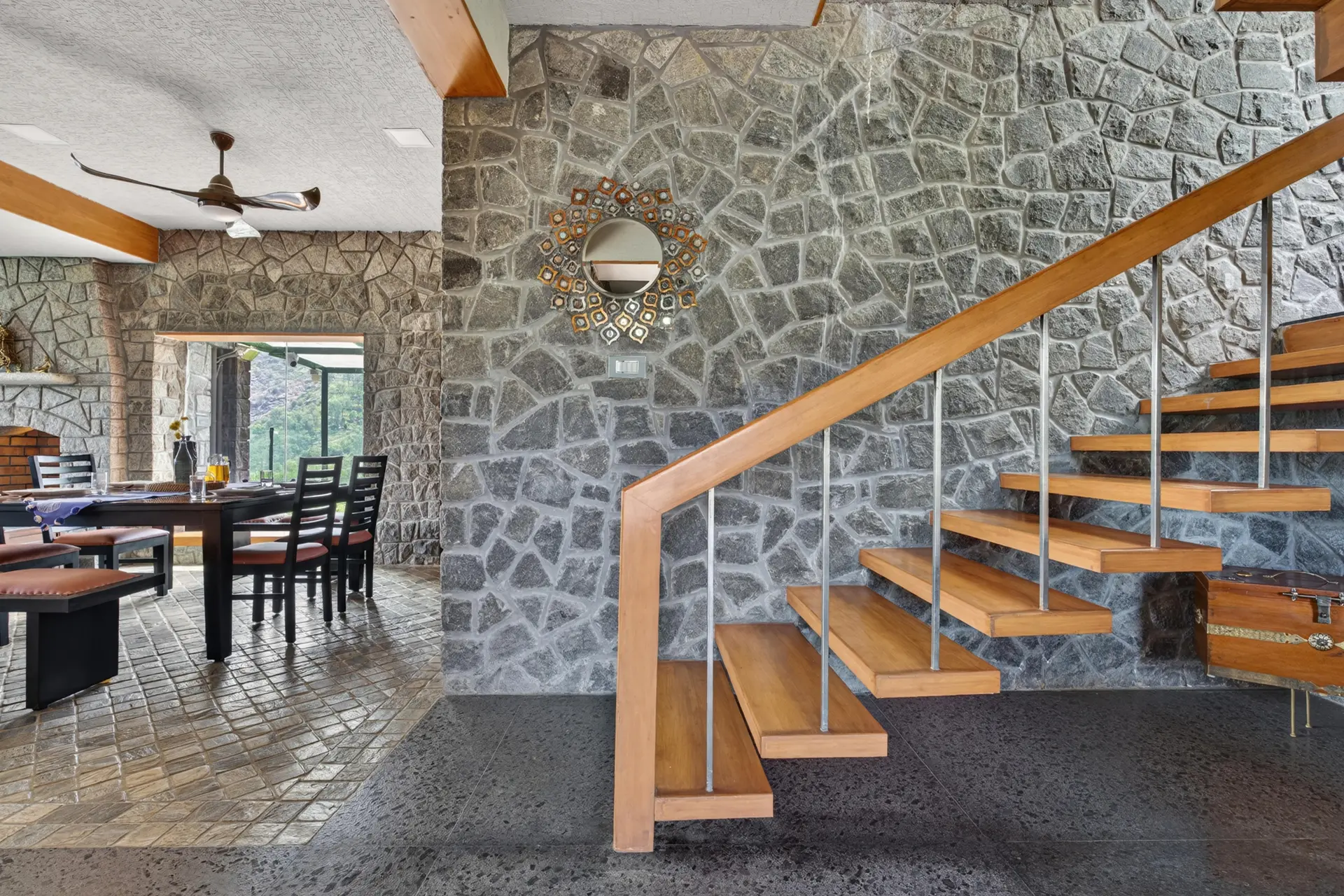 Image 10 of the property