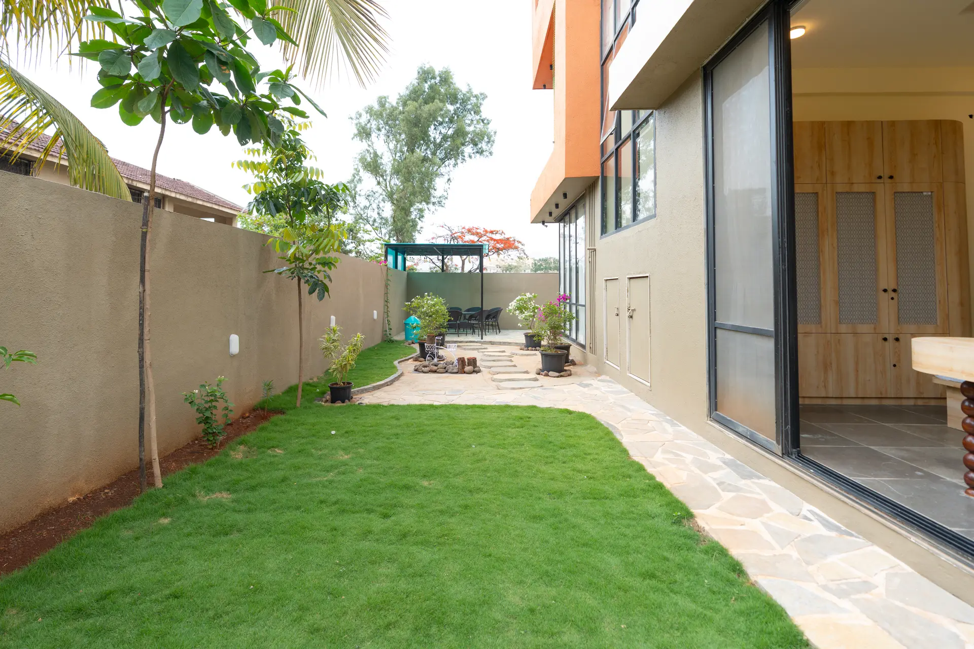 Image 17 of the property