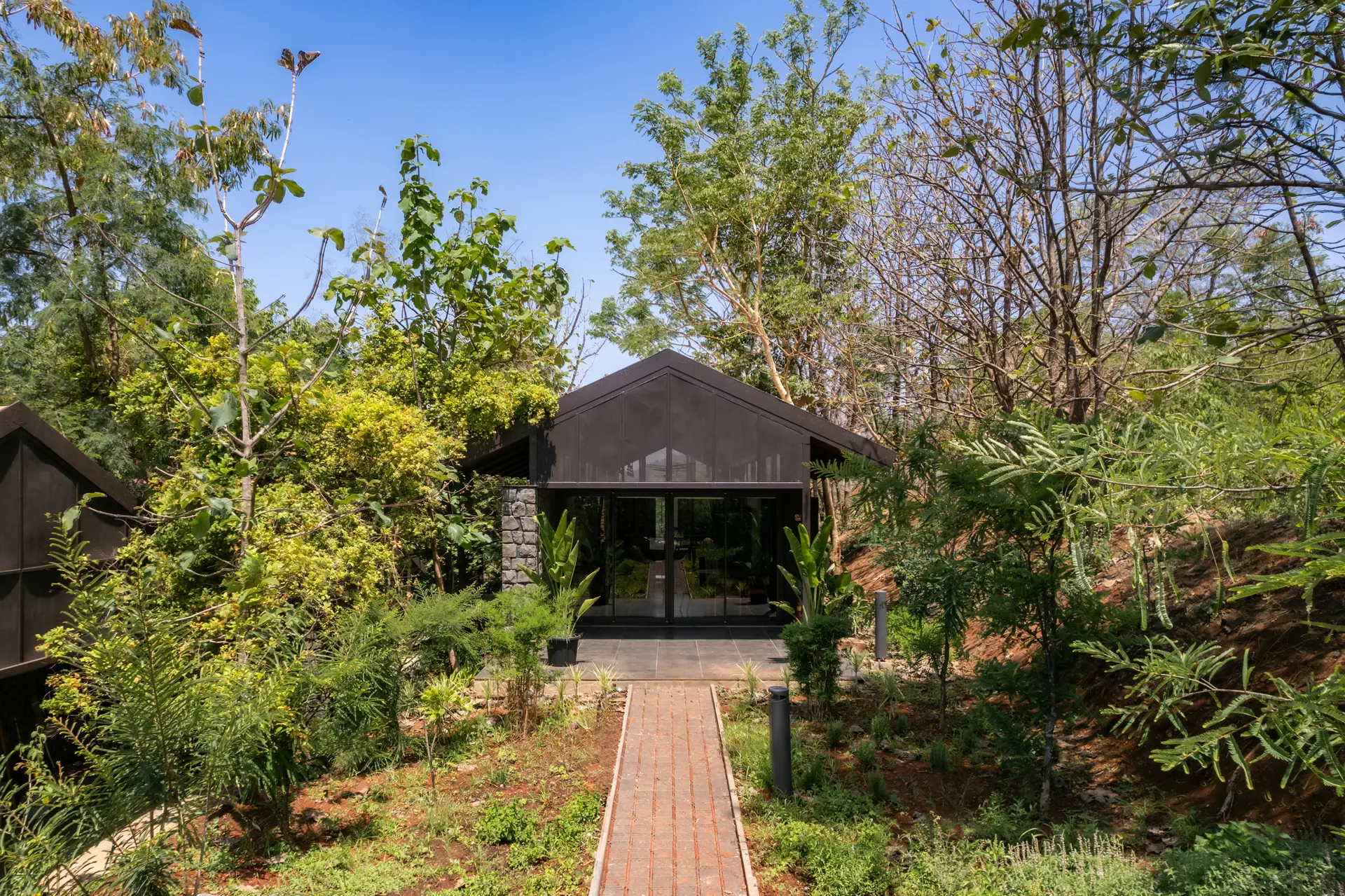 Image 6 of the property