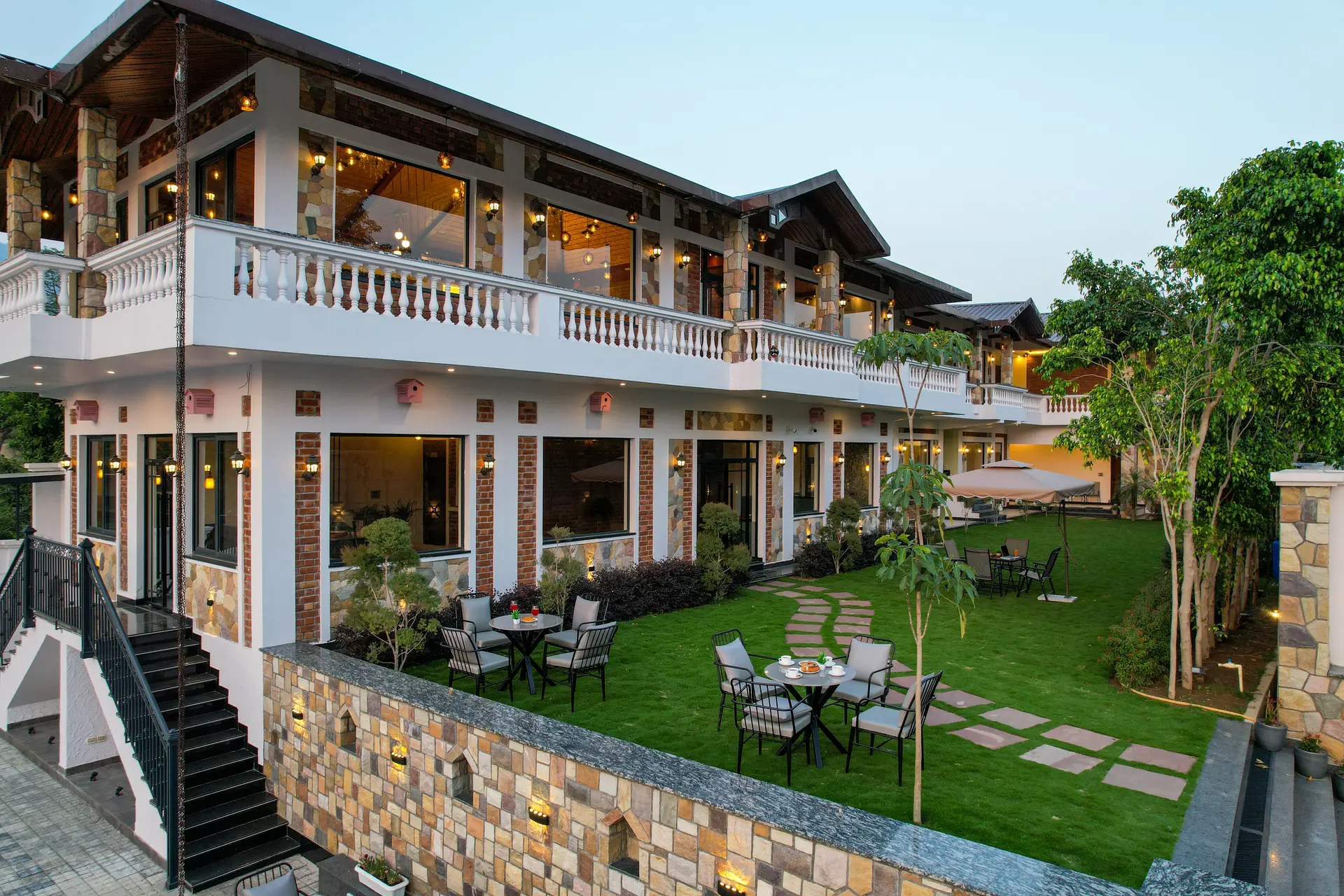 Image 12 of the property