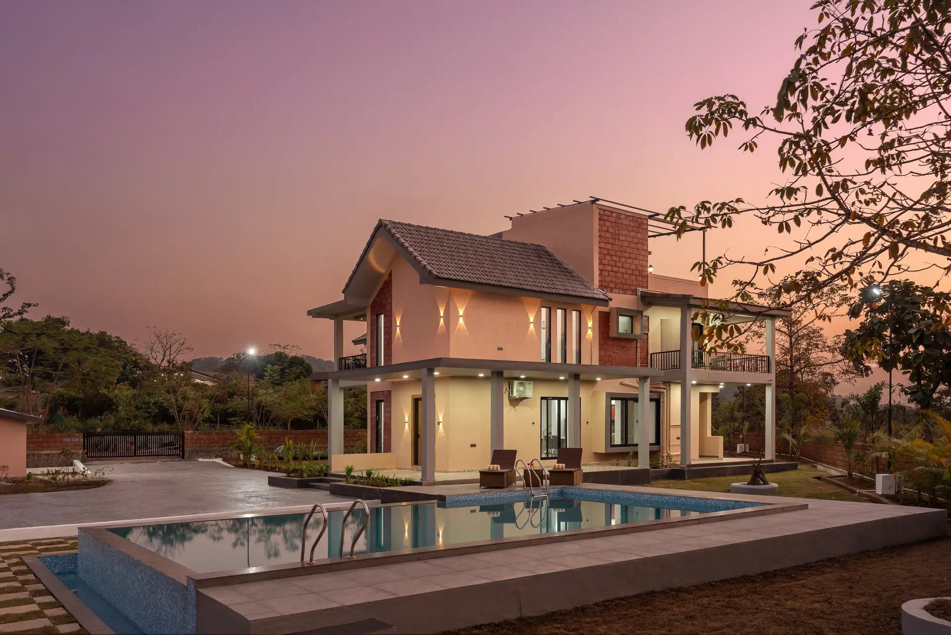 Whispering Hills Estate