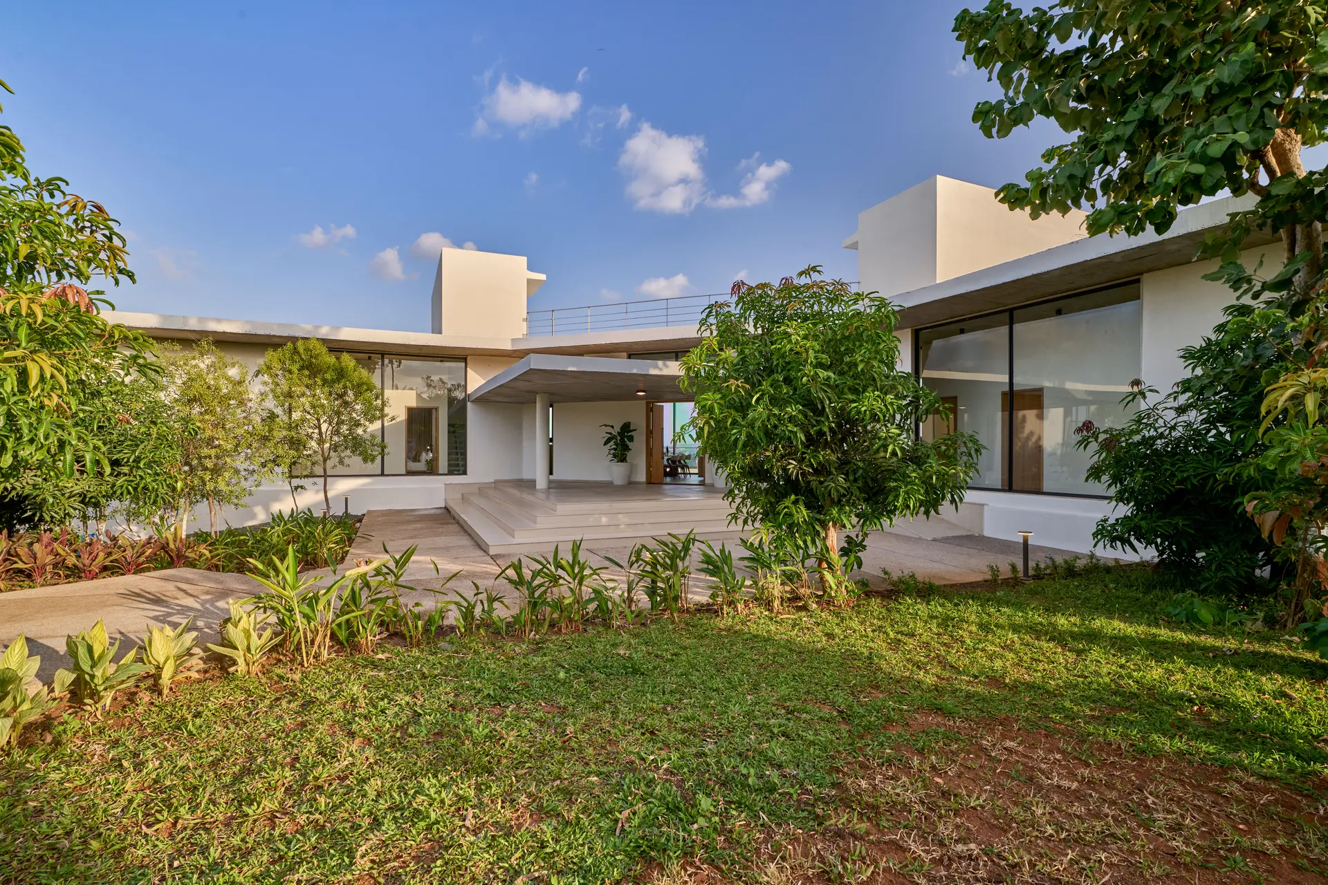 Image 6 of the property
