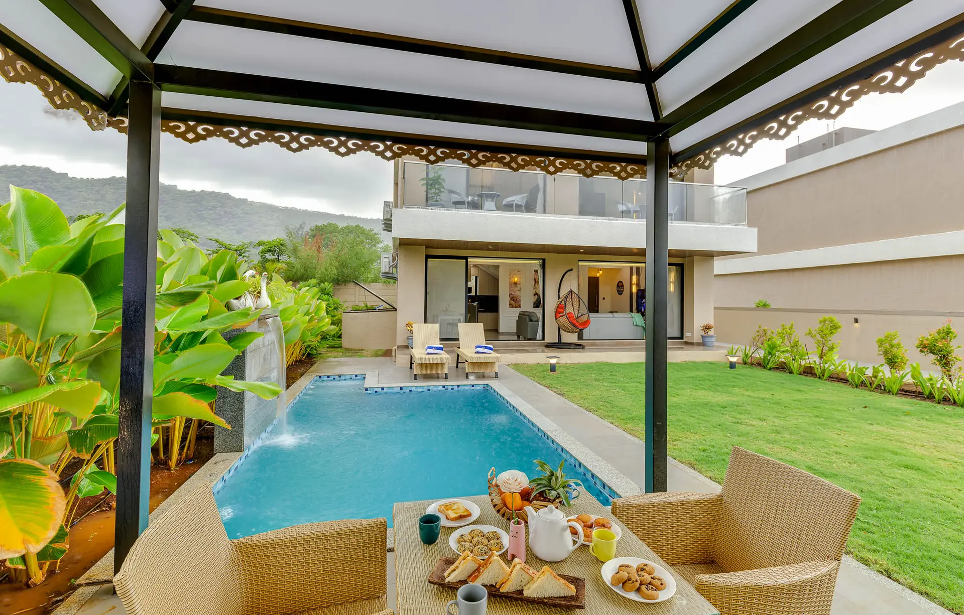 Image 21 of the property