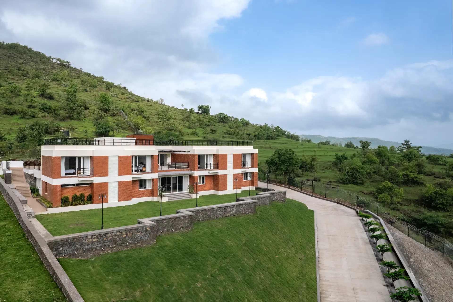 Image 9 of the property