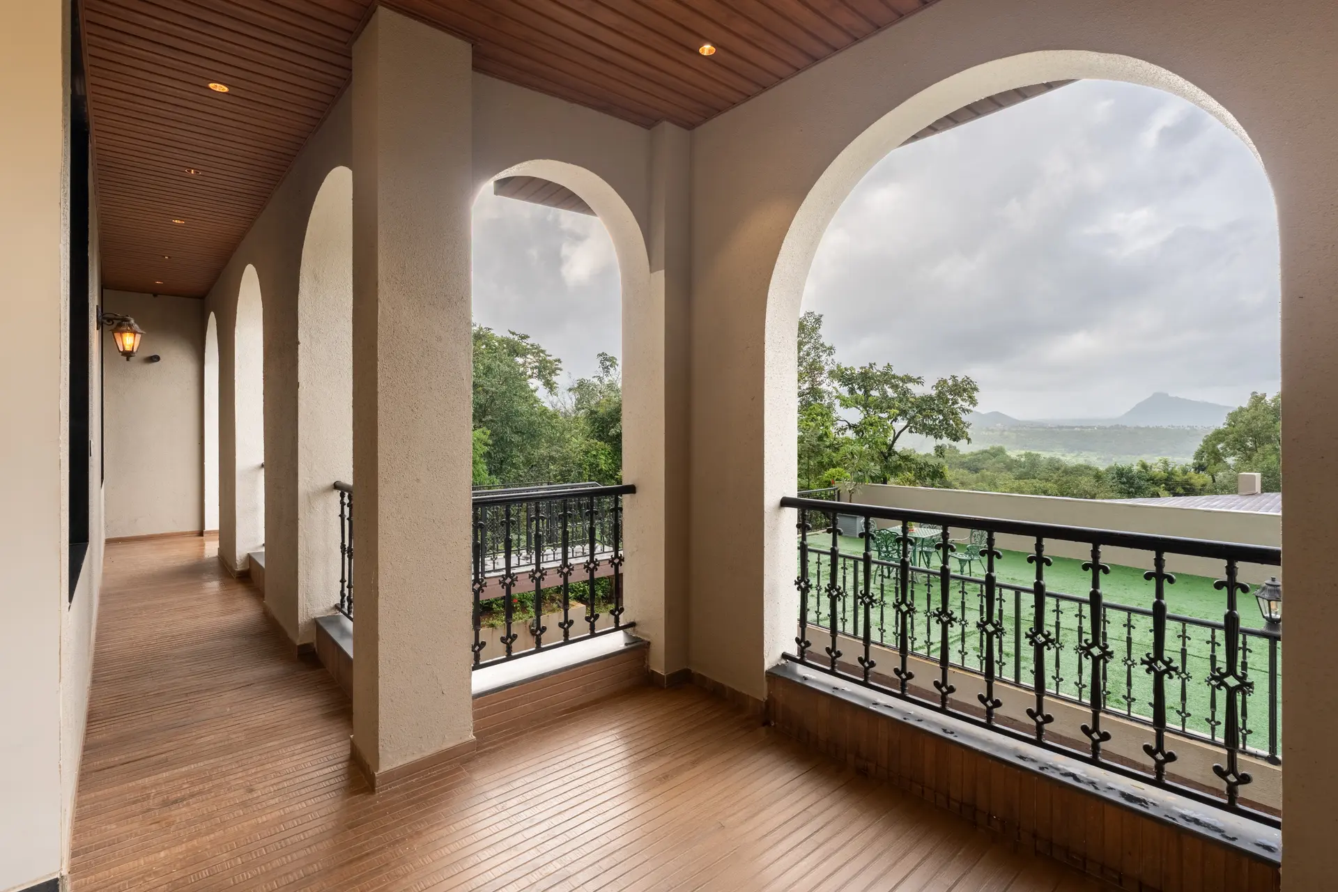 Image 13 of the property