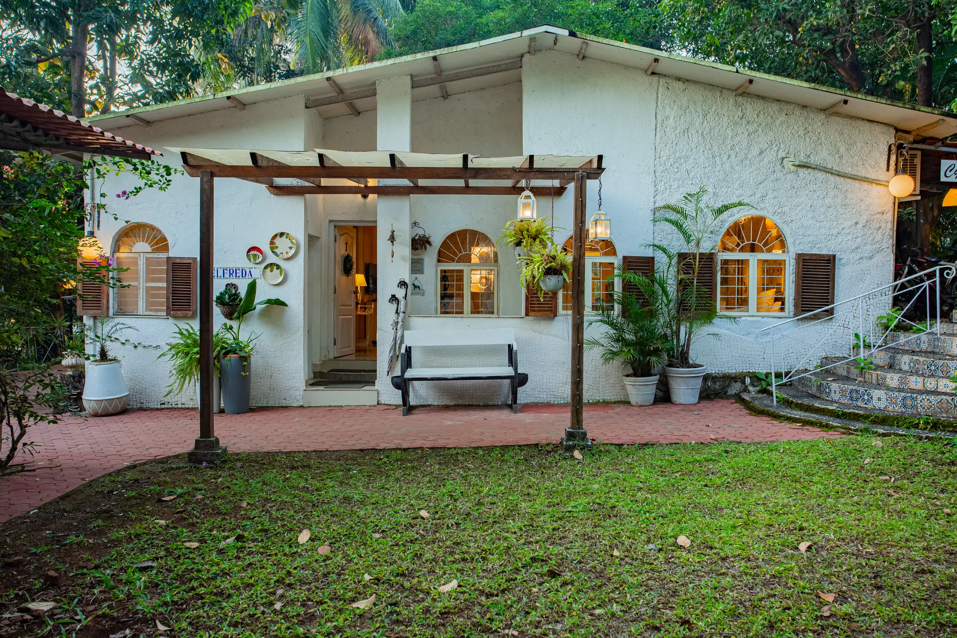 Image 23 of the property