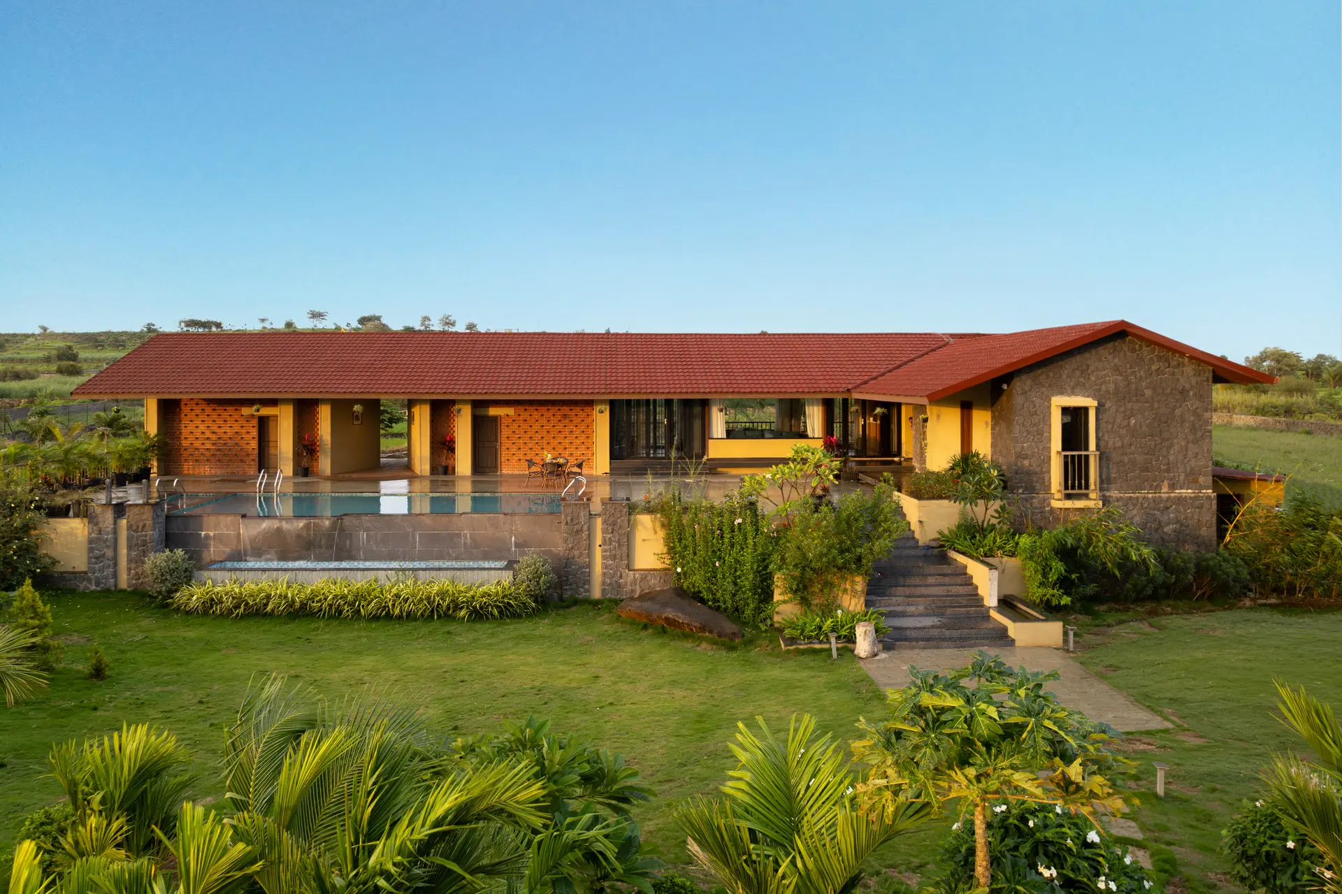 Image 11 of the property