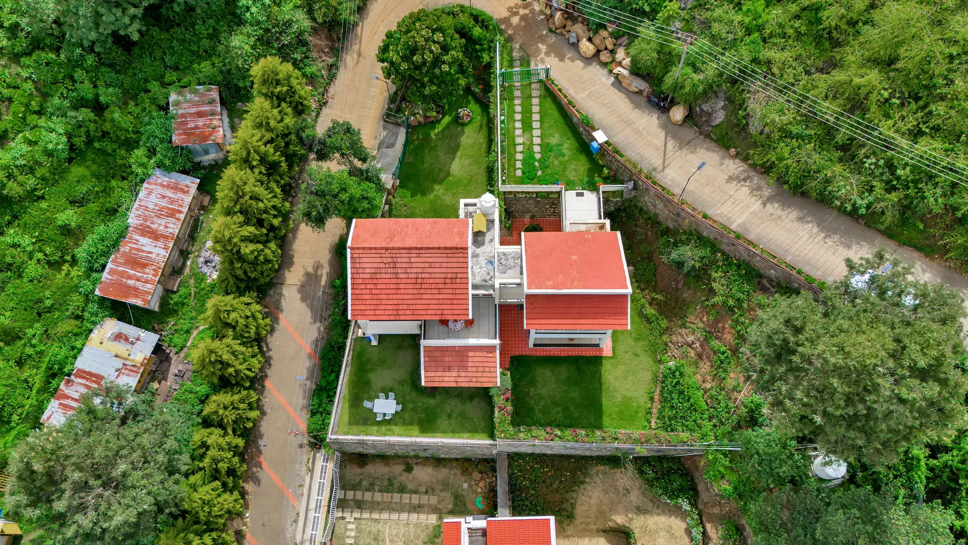Image 16 of the property