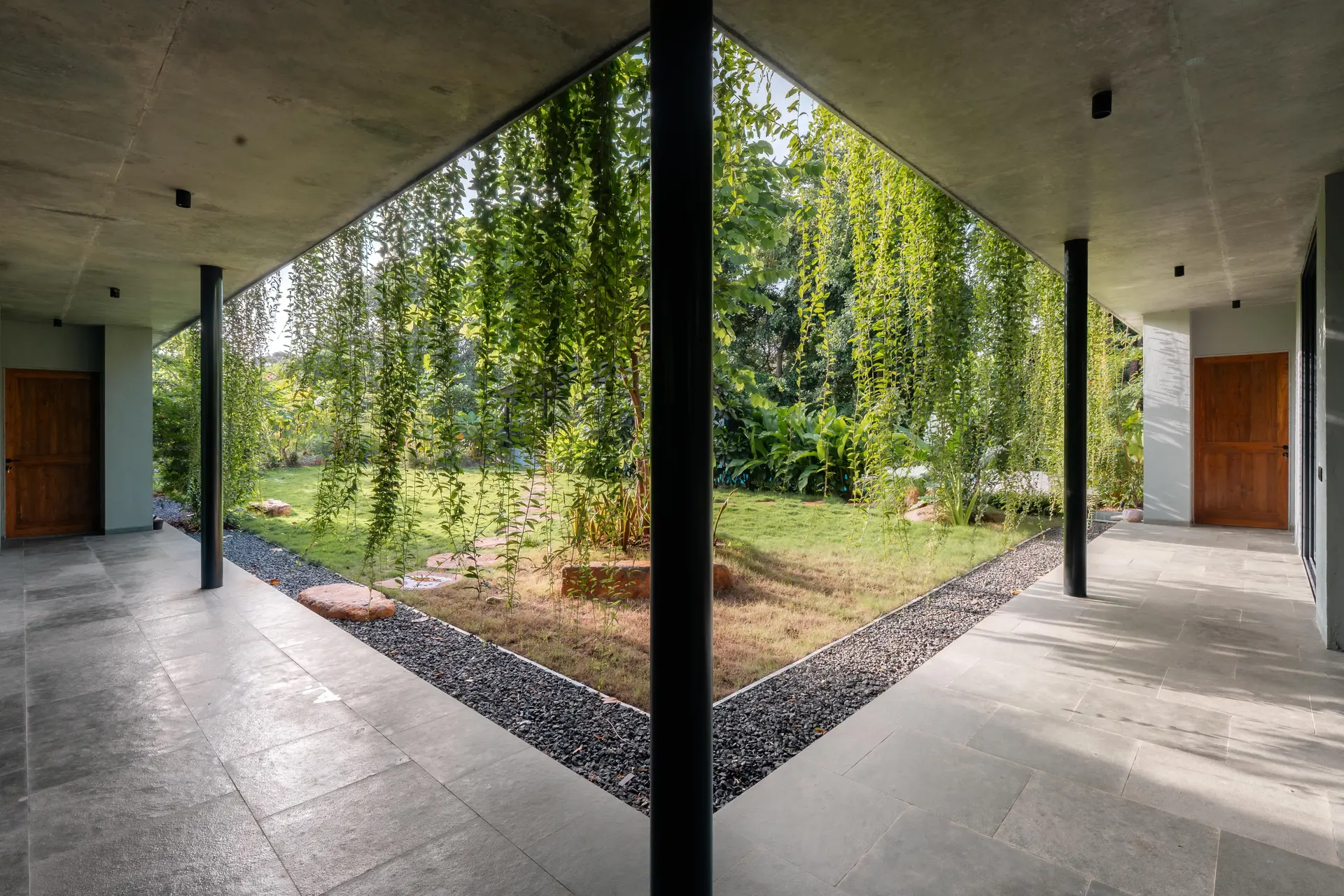 Image 33 of the property