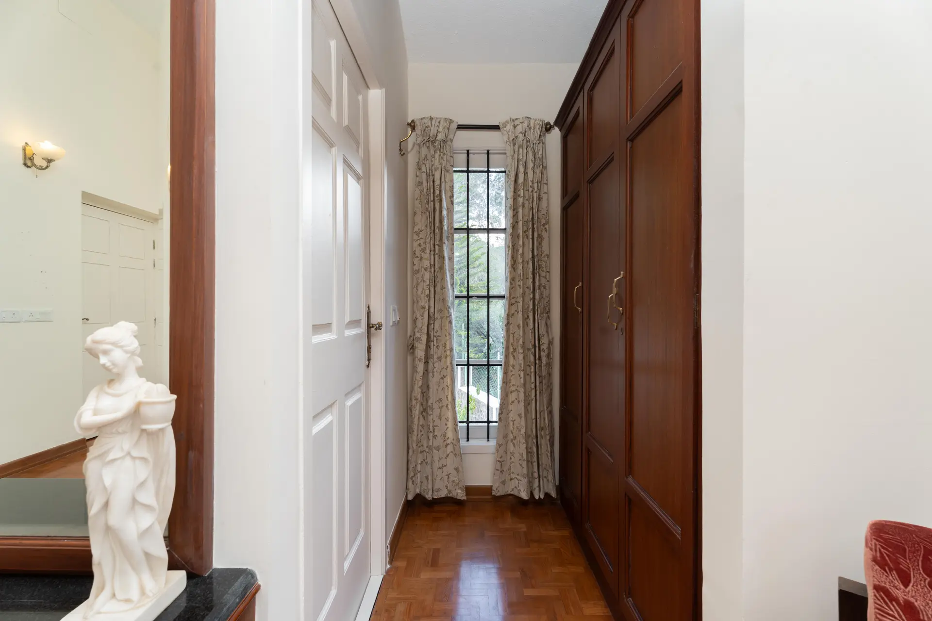 Image 13 of the property