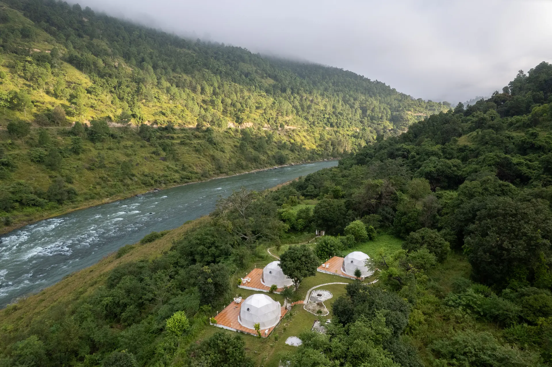 Aquadome Celeste- River Access Stay 