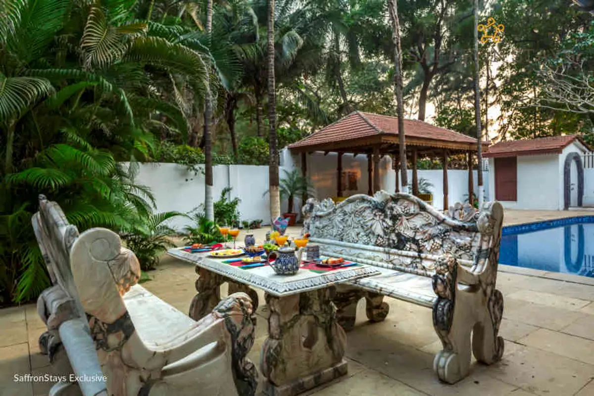 Kick-start your day with a delicious breakfast in the ornately carved marble seating area.