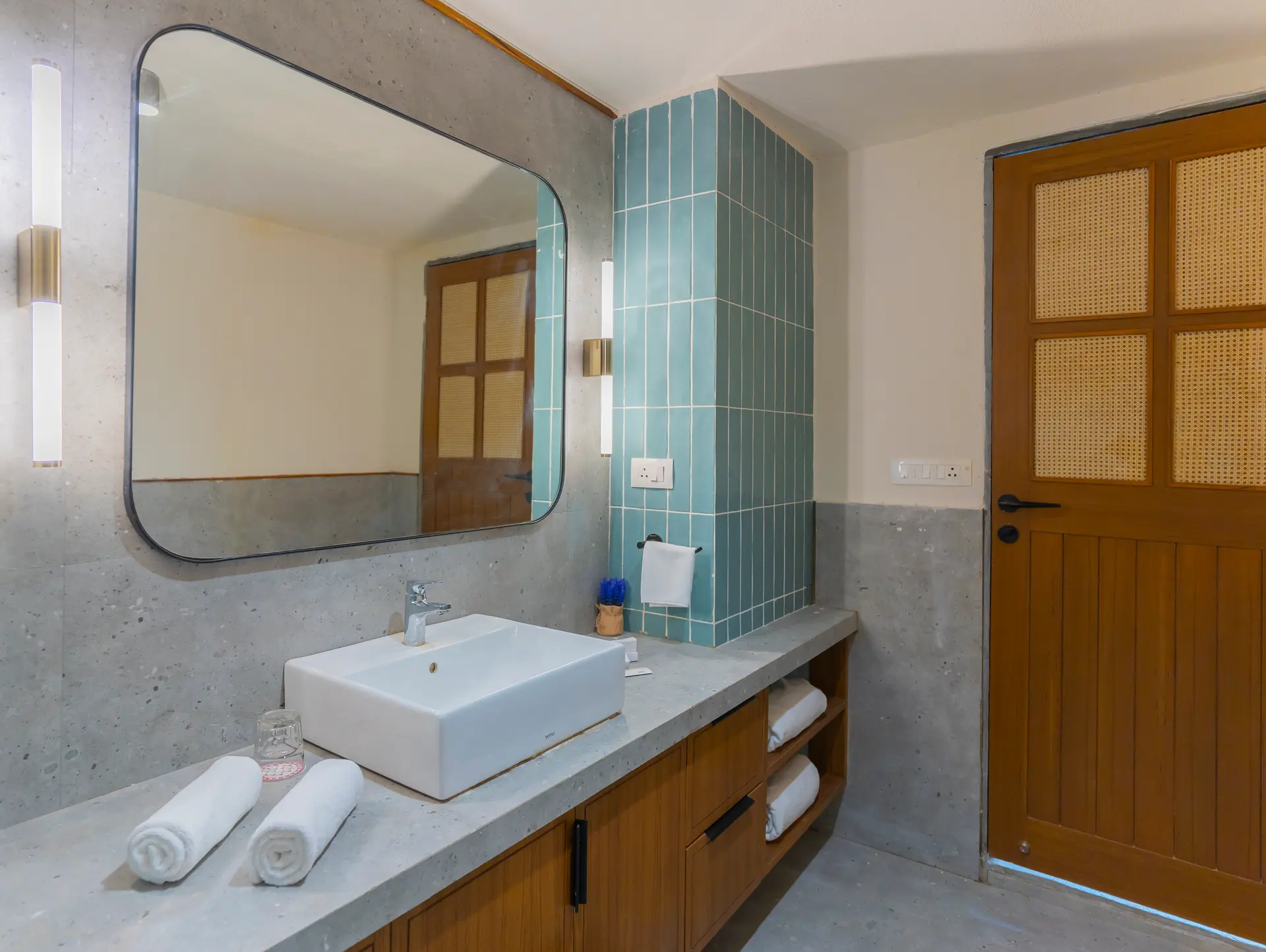 Image 43 of the property