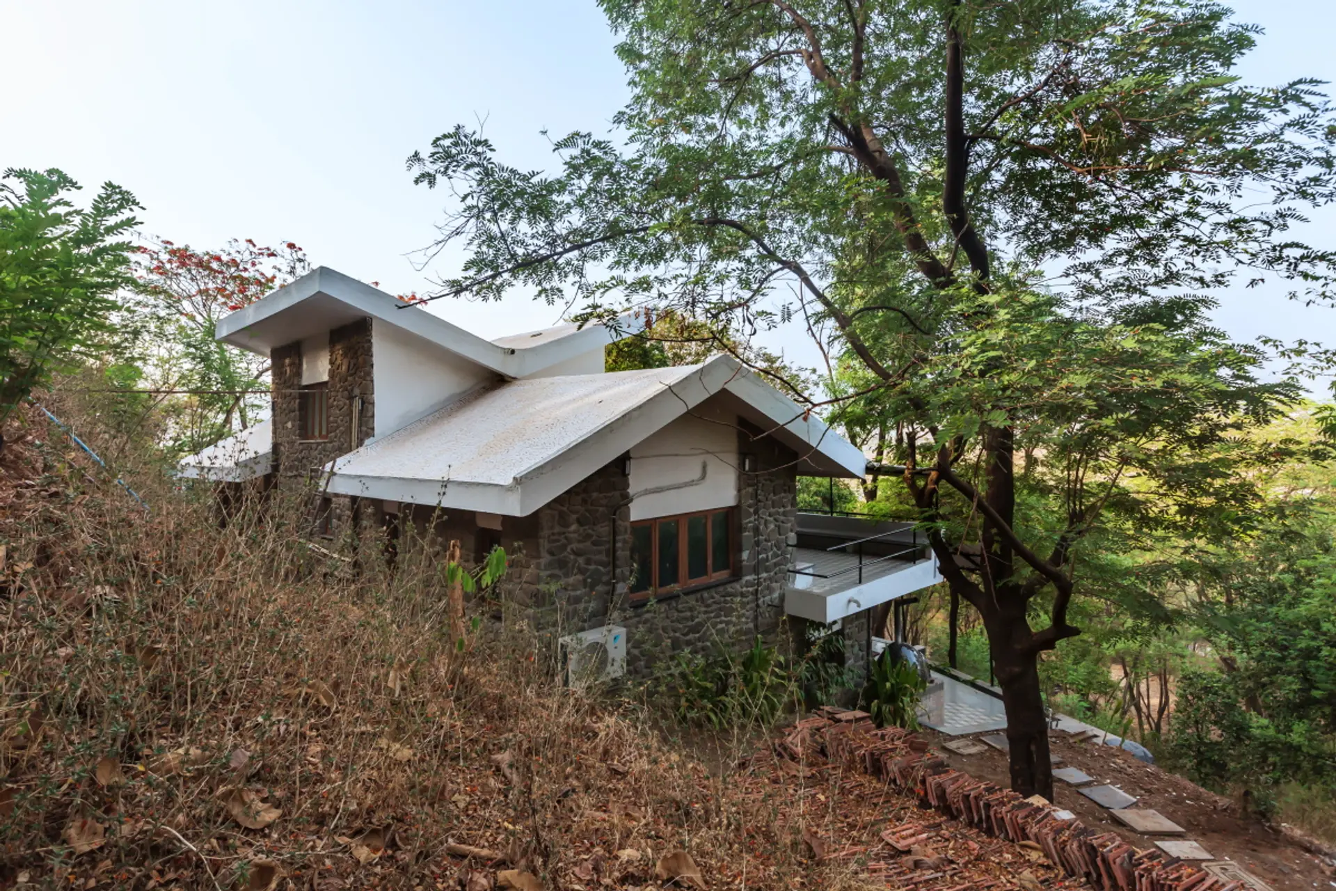 Image 5 of the property