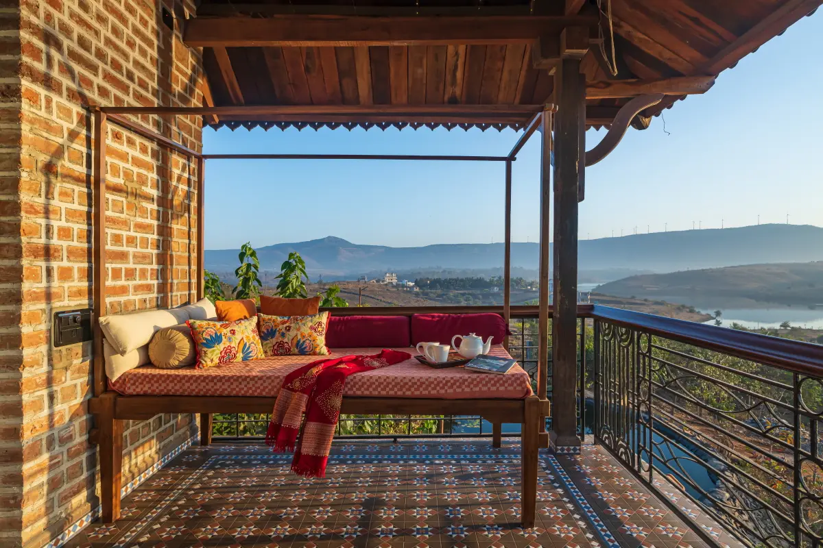 Wake up to panoramic views of Andre Dam, and virtually own the entire landscape that rolls out in front of you.