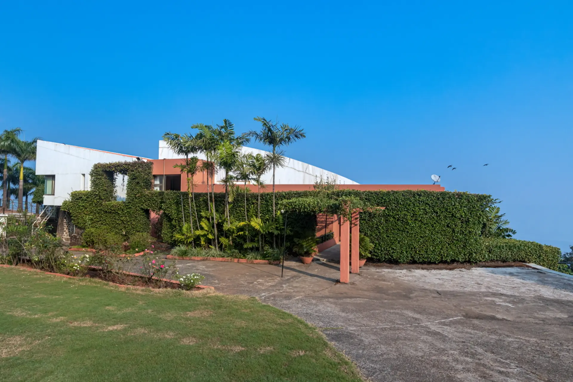 Image 35 of the property