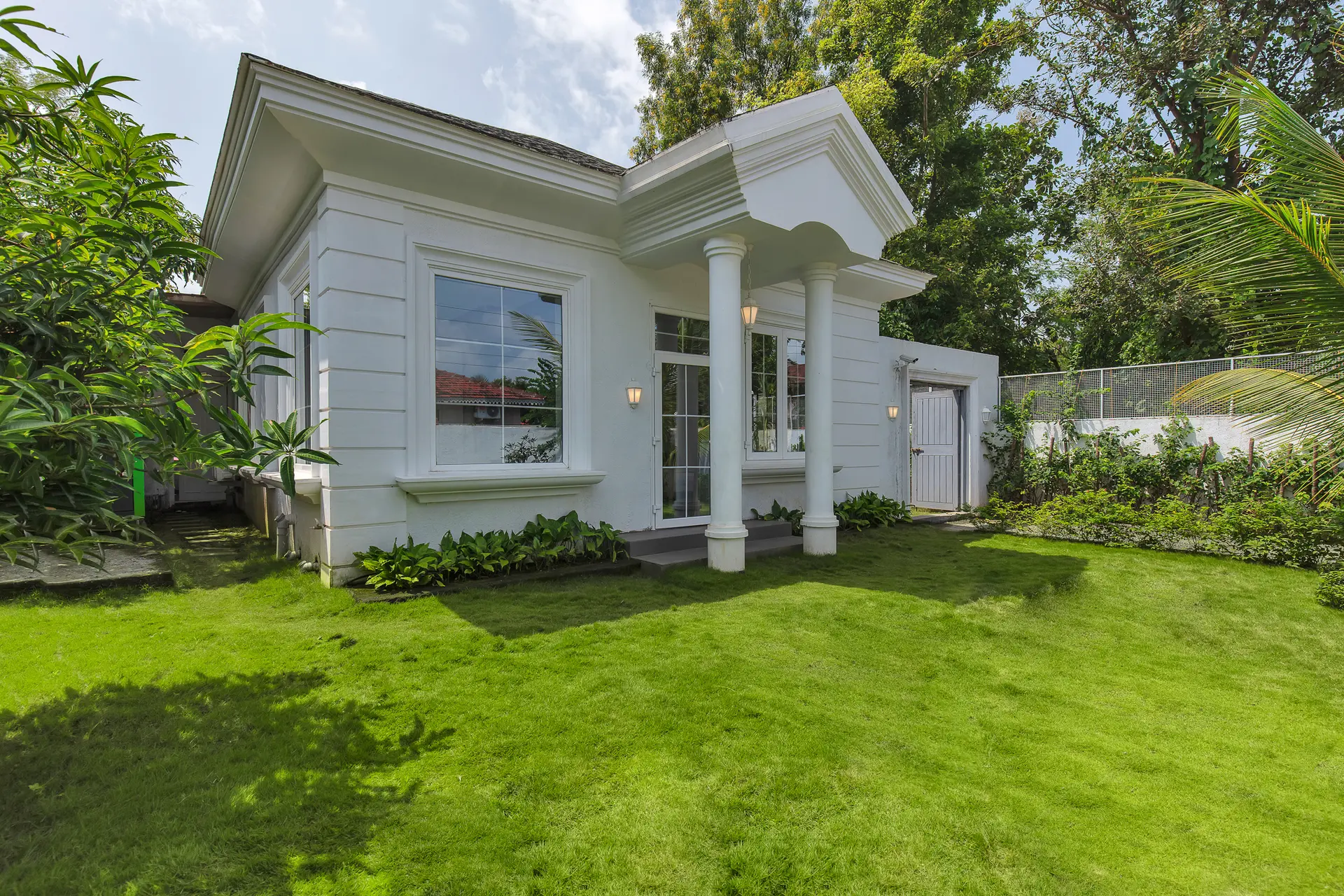 Image 33 of the property