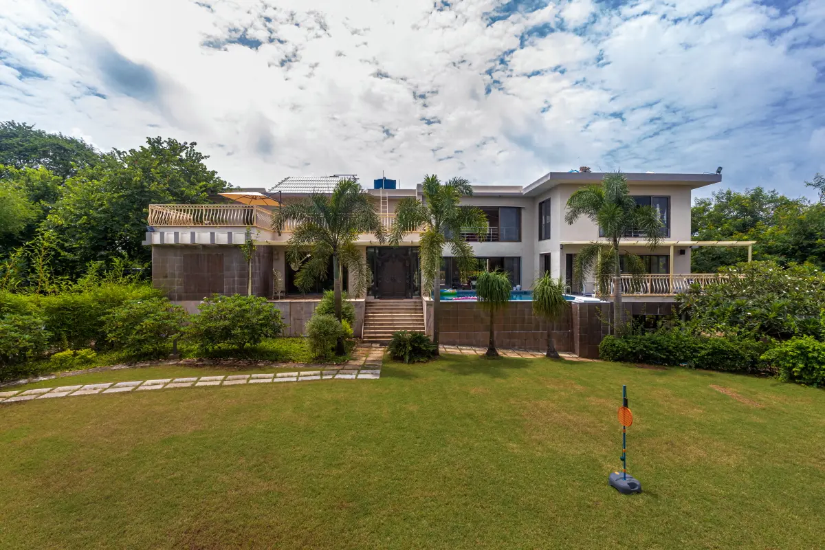 Welcome to the home that respects your need for space, silence, peace and togetherness - all at once!