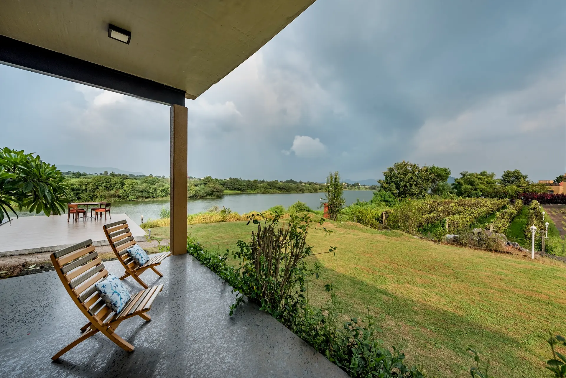Rose Vineyard by the Lake - Villa in Nashik, Maharashtra