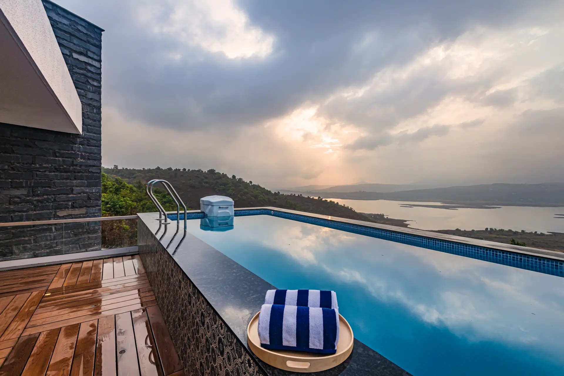 Kaia Waters By Kosha Villas - Pawna, Maharashtra