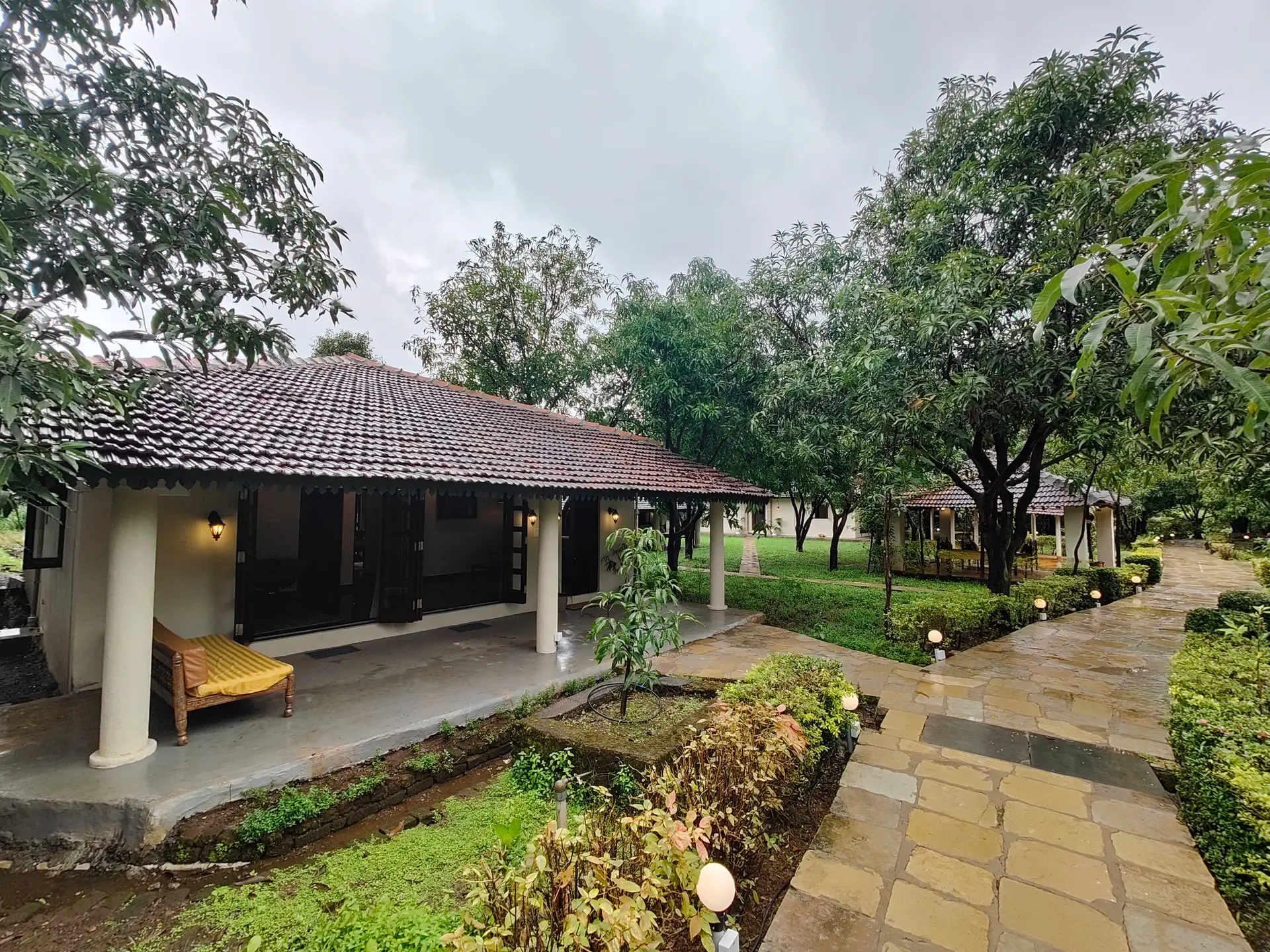 Mango Huts by the River (2 Bedroom Cottage) - Raigad -Khopoli, Maharashtra