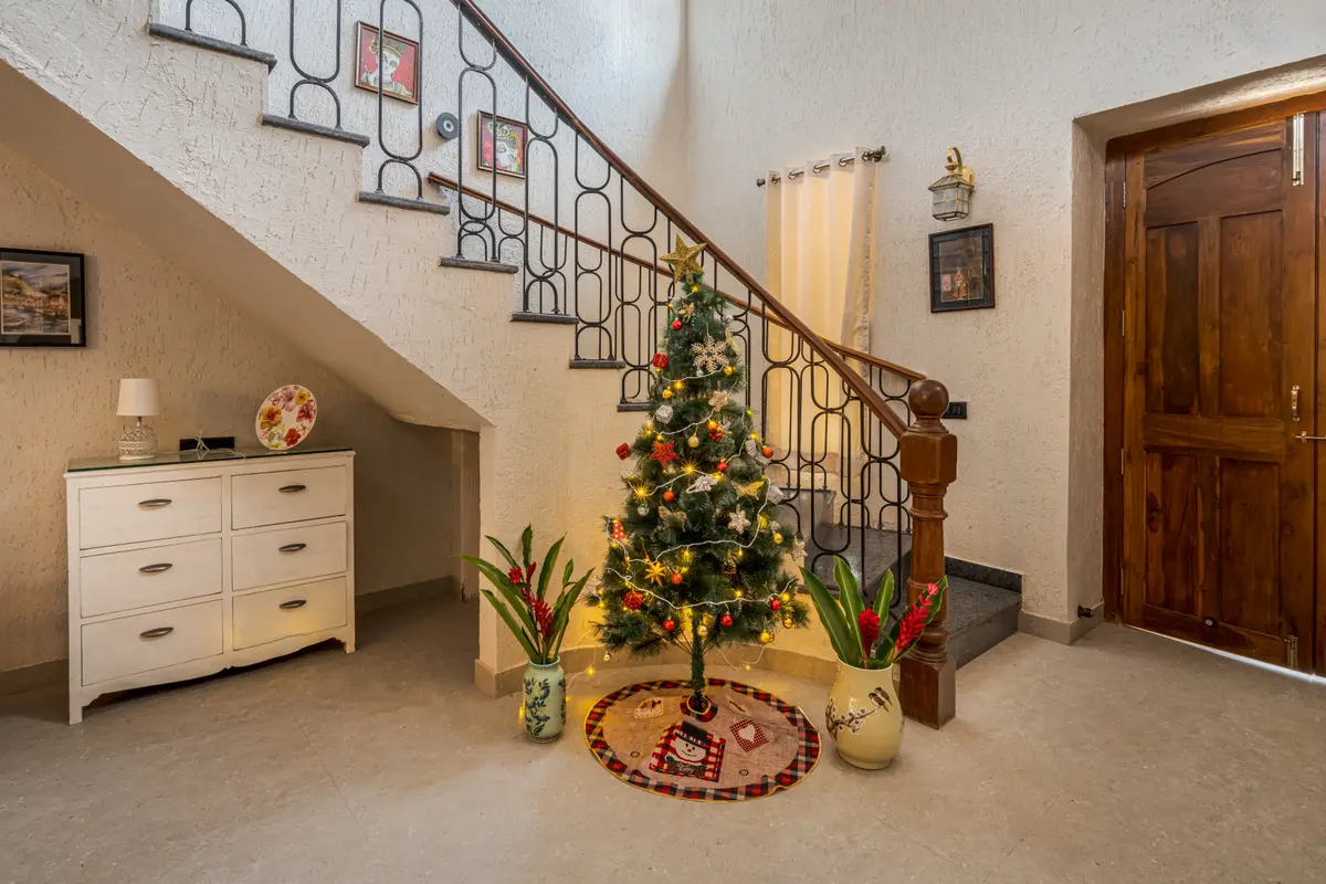 Celebrate Christmas with your family and friends!