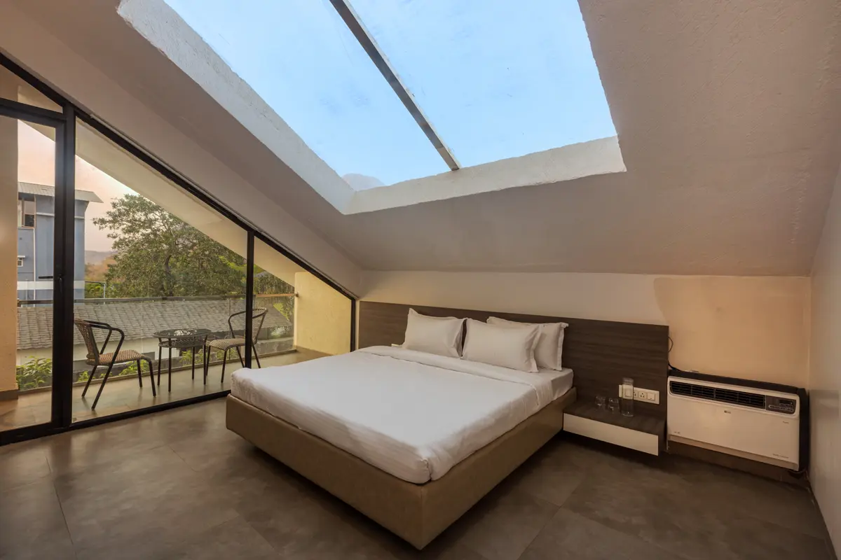 Sleep under the stars in the comfort of the bedroom