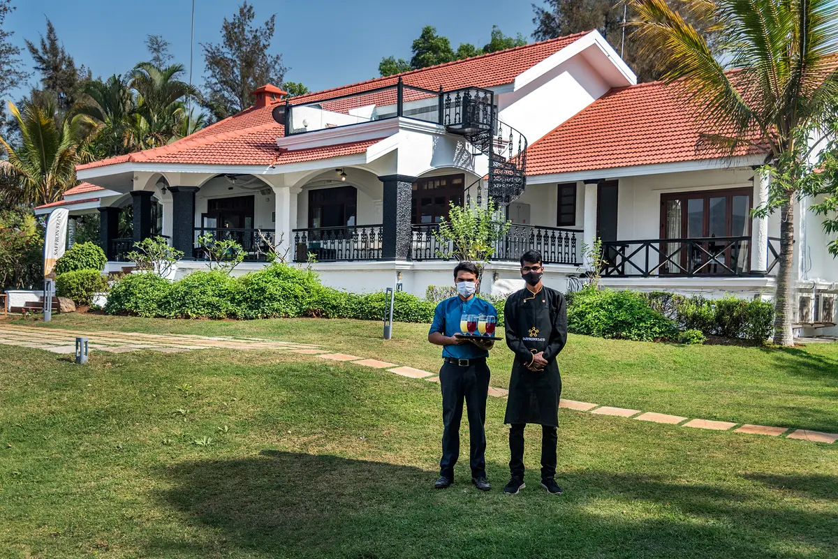 Nestled in the heart of nature, this signature home sweeps you off your feet with offbeat experiences.