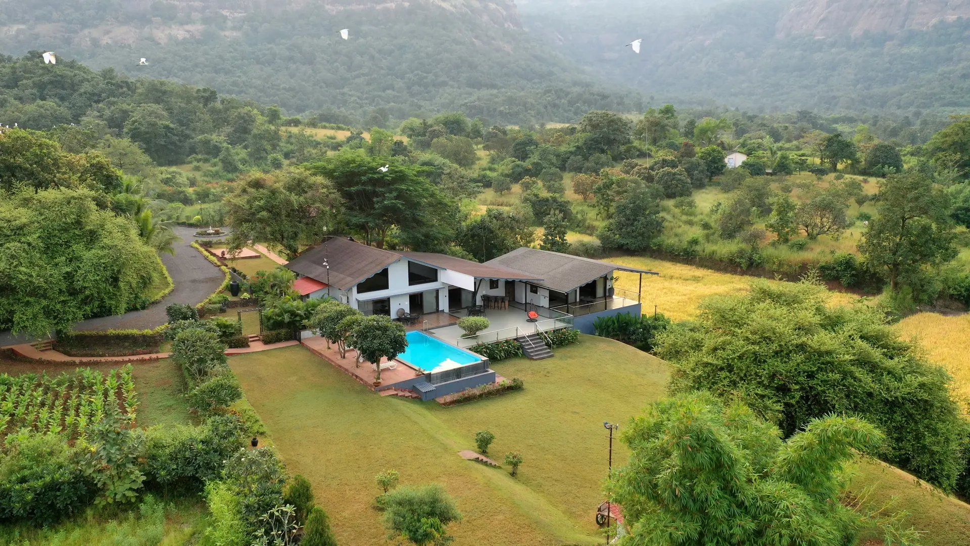 Image 6 of the property