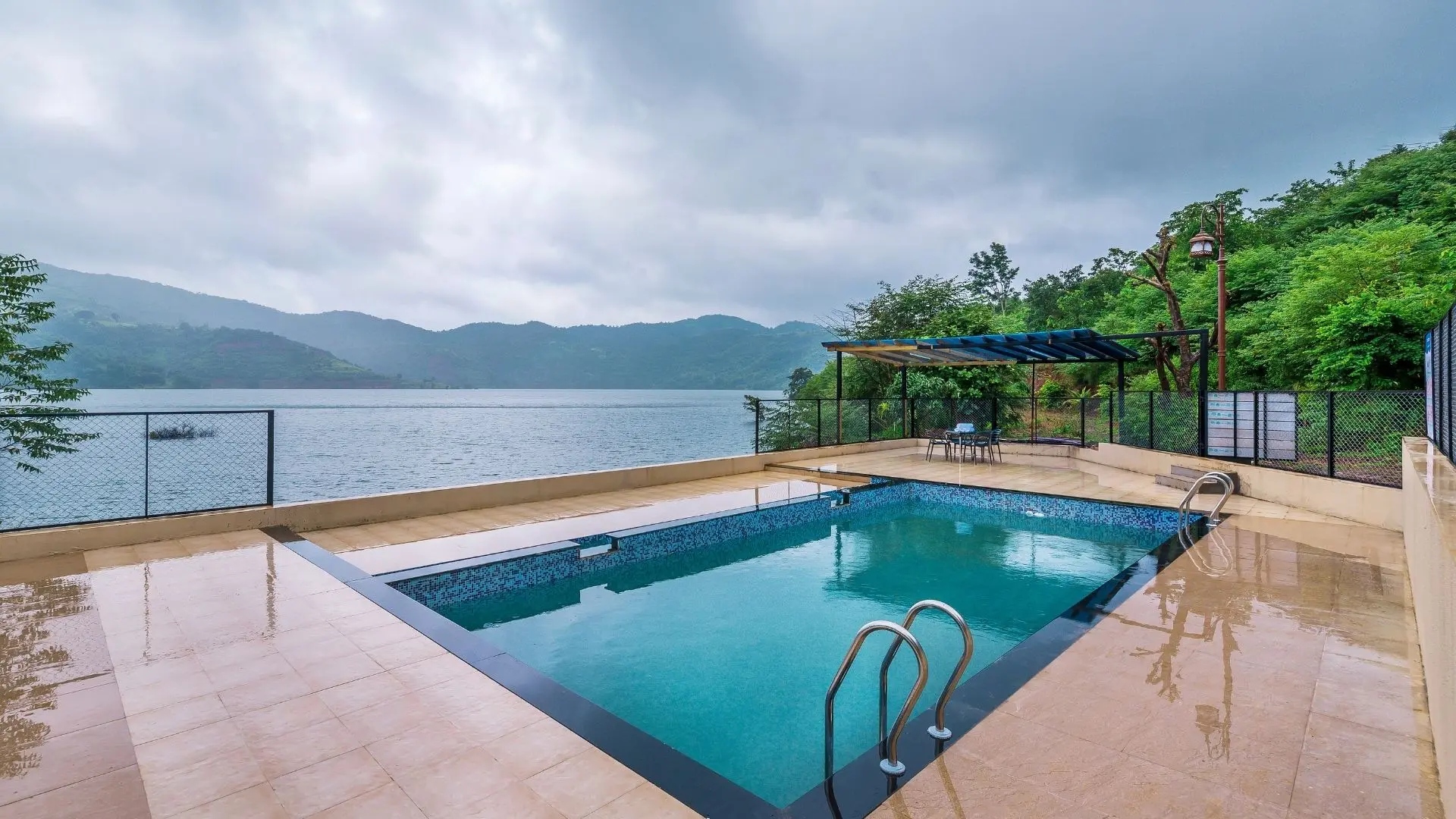 Riverdale - 4 bedroom pool home in Lavasa