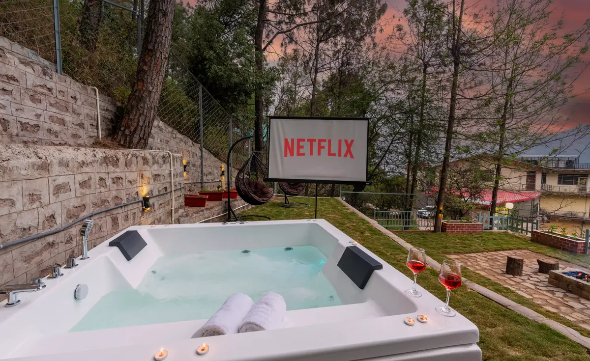 Relaxing bubbles, movie night.