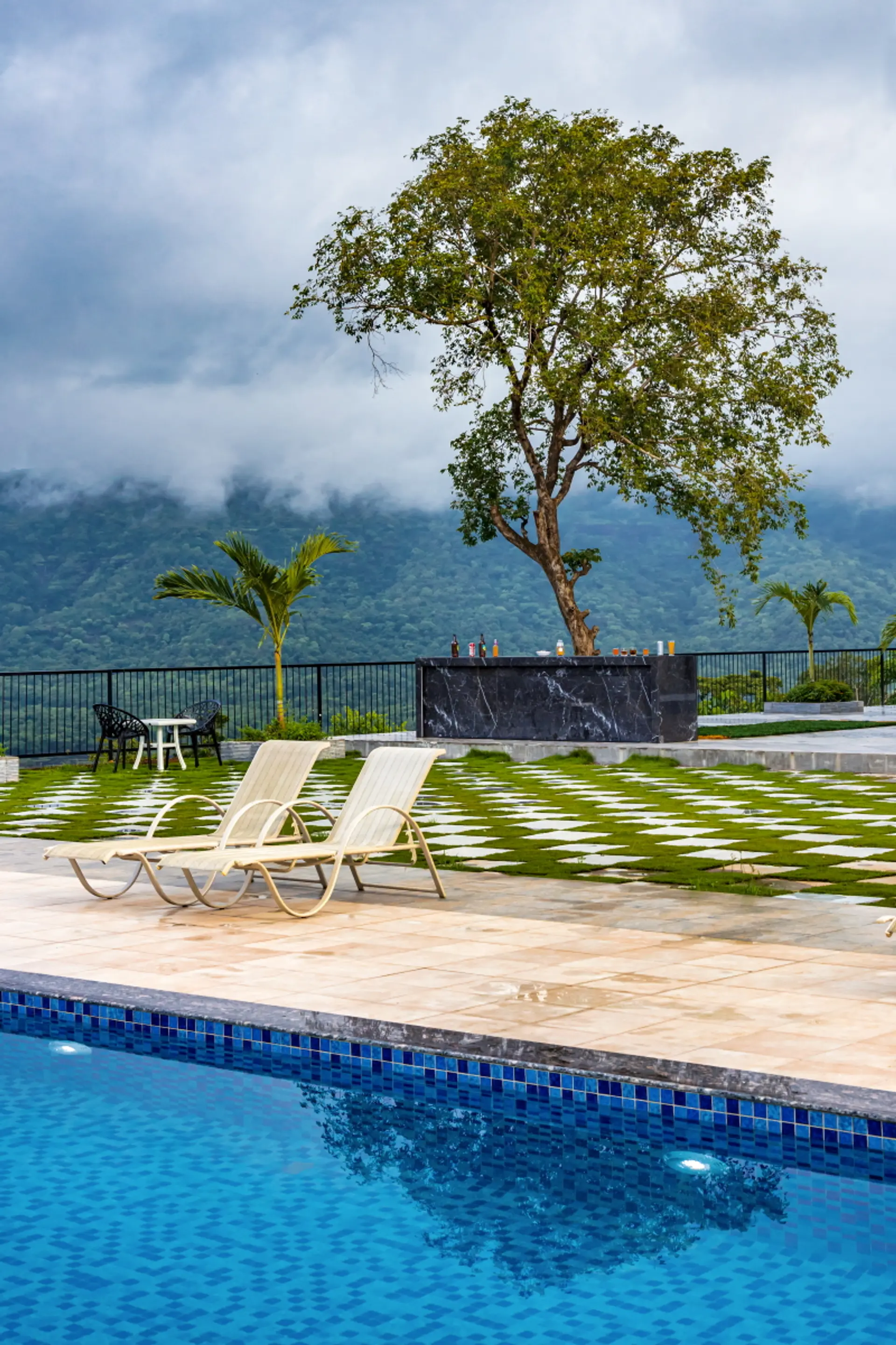 Sundowner by the Lake - Karjat, Maharashtra